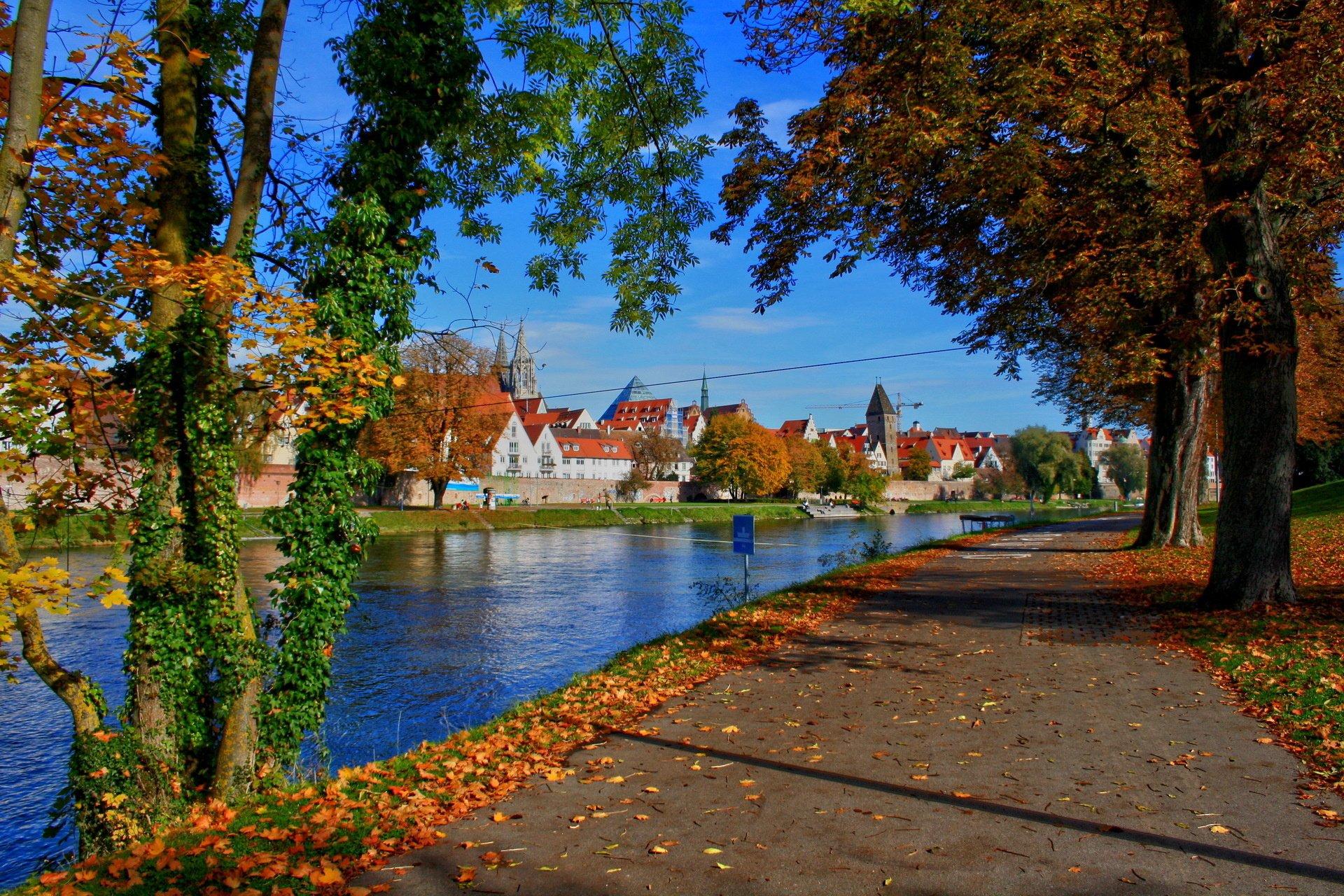Germany city Bavaria Ulm autumn river wallpaperx1280