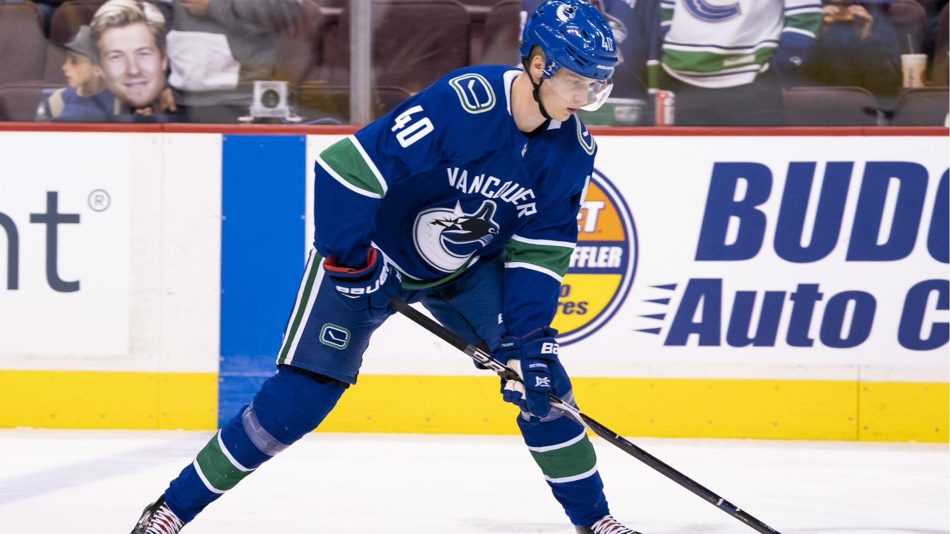 Canucks rookie Elias Pettersson scores on return from knee