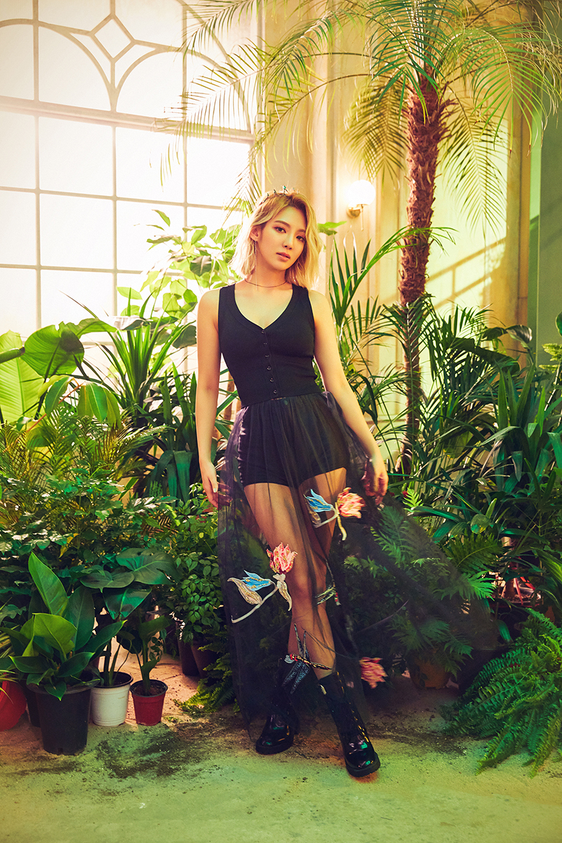 Oh!GG - 'Lil' Touch' teaser HyoYeon of SNSD Photo