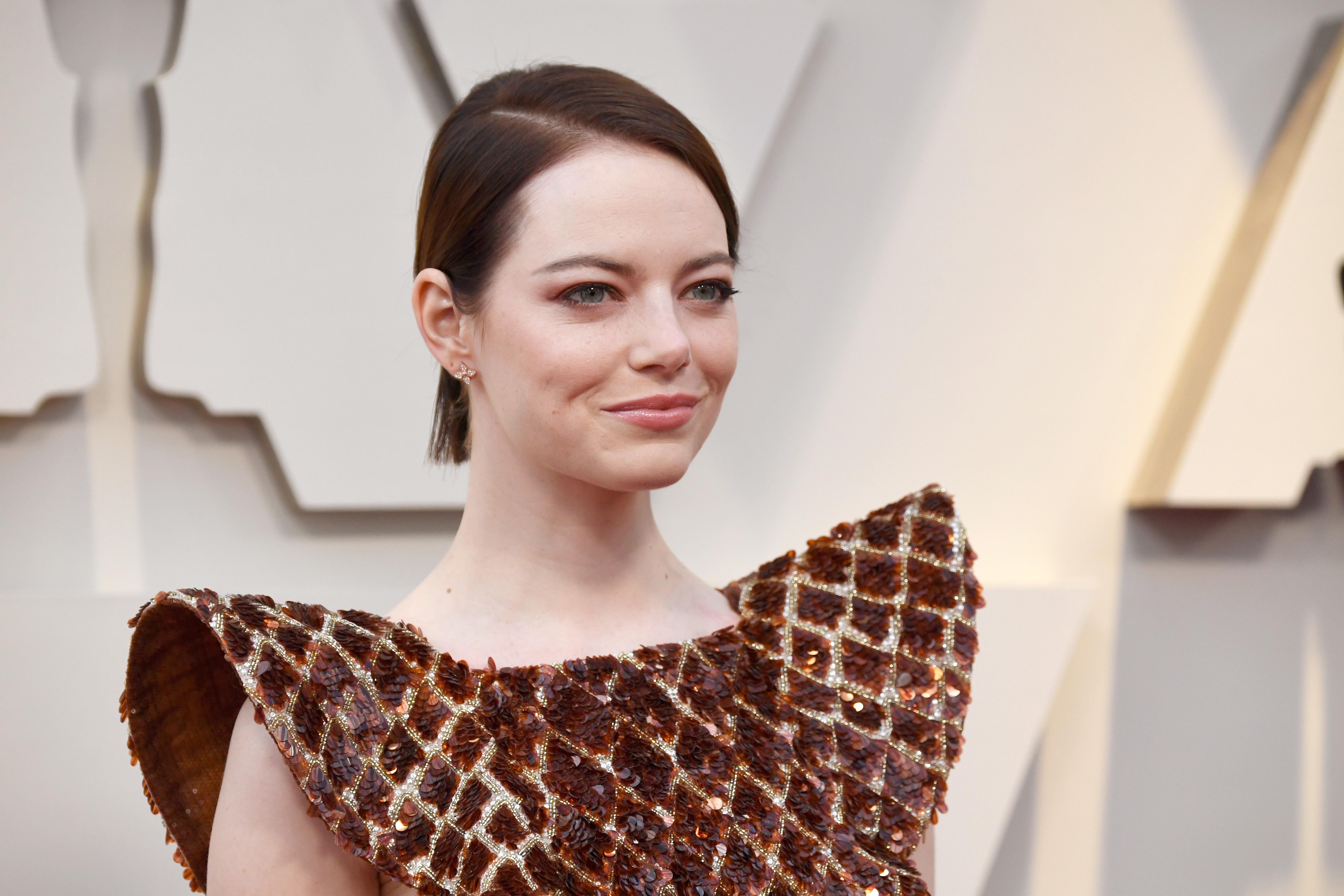 Louis Vuitton on X: An icon for an icon. #EmmaStone carries #LouisVuitton's  signature #LVCapucines bag while portraying famed Disney character Cruella  de Vil in the upcoming film. Experience Disney's #Cruella, coming soon.