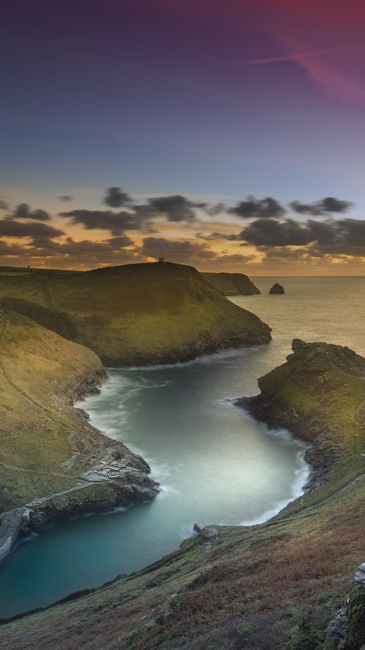 England, Cornwall, Boscastle Harbour, sea, coast, clouds