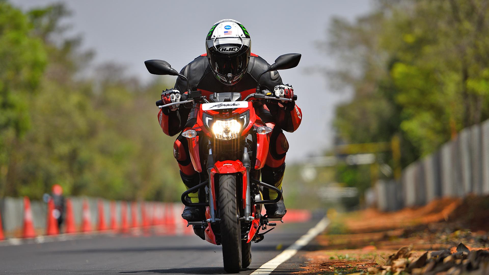 TVS Apache RTR 160 4V 2018 FI Bike Photo