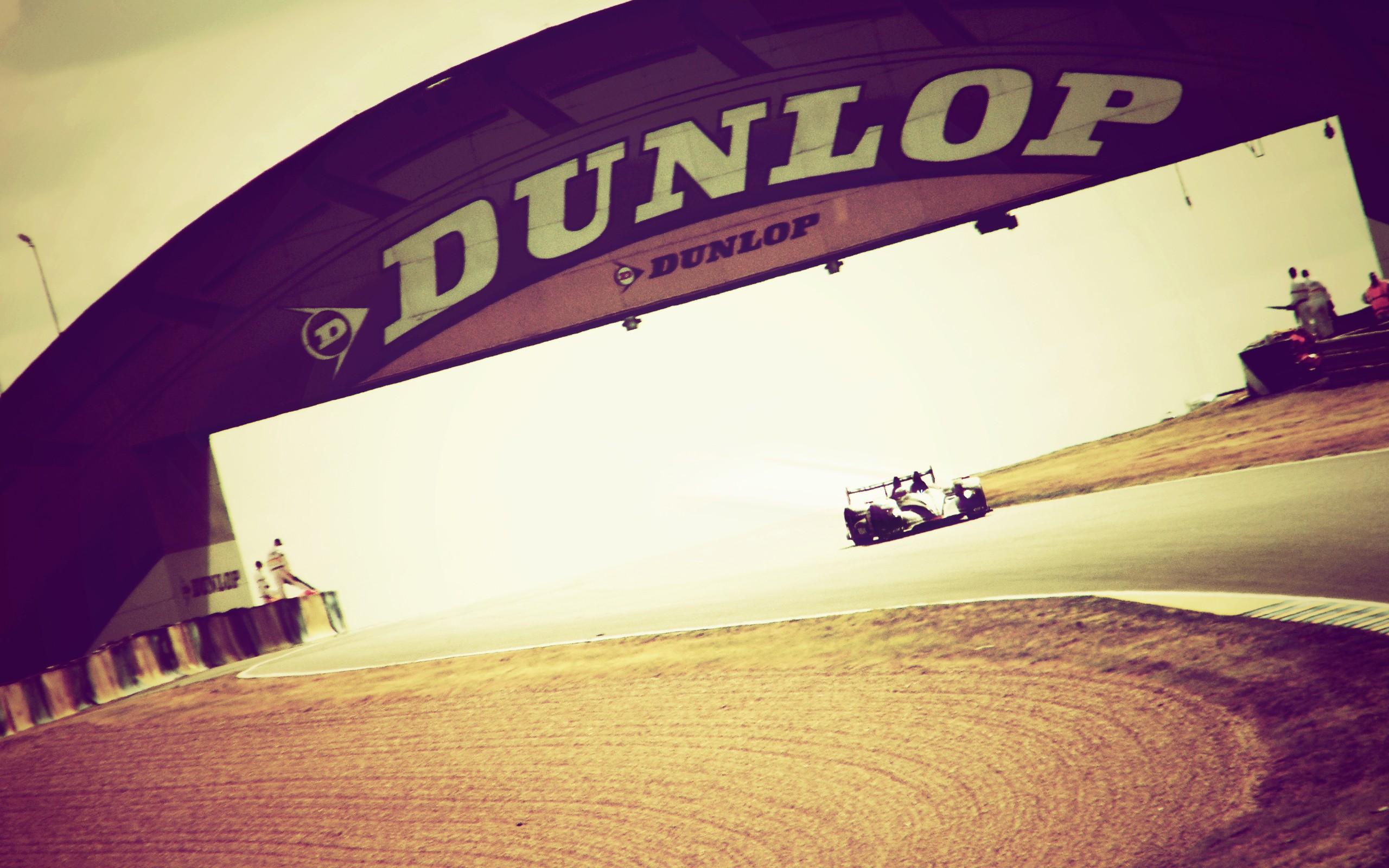 Download the Dunlop Le Mans Wallpaper, Dunlop Le Mans iPhone