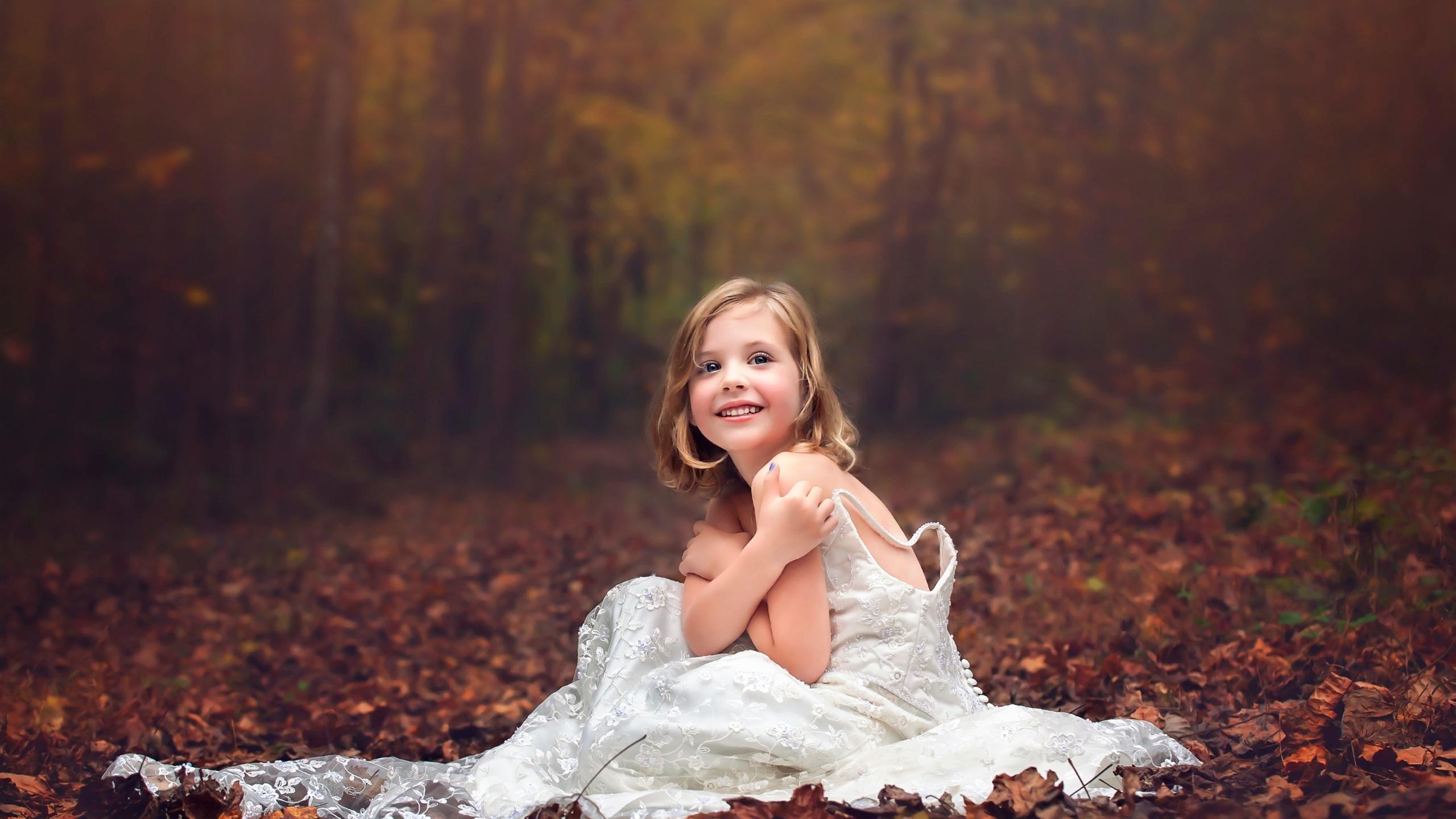 Wallpaper Wedding dress little girl, forest, autumn