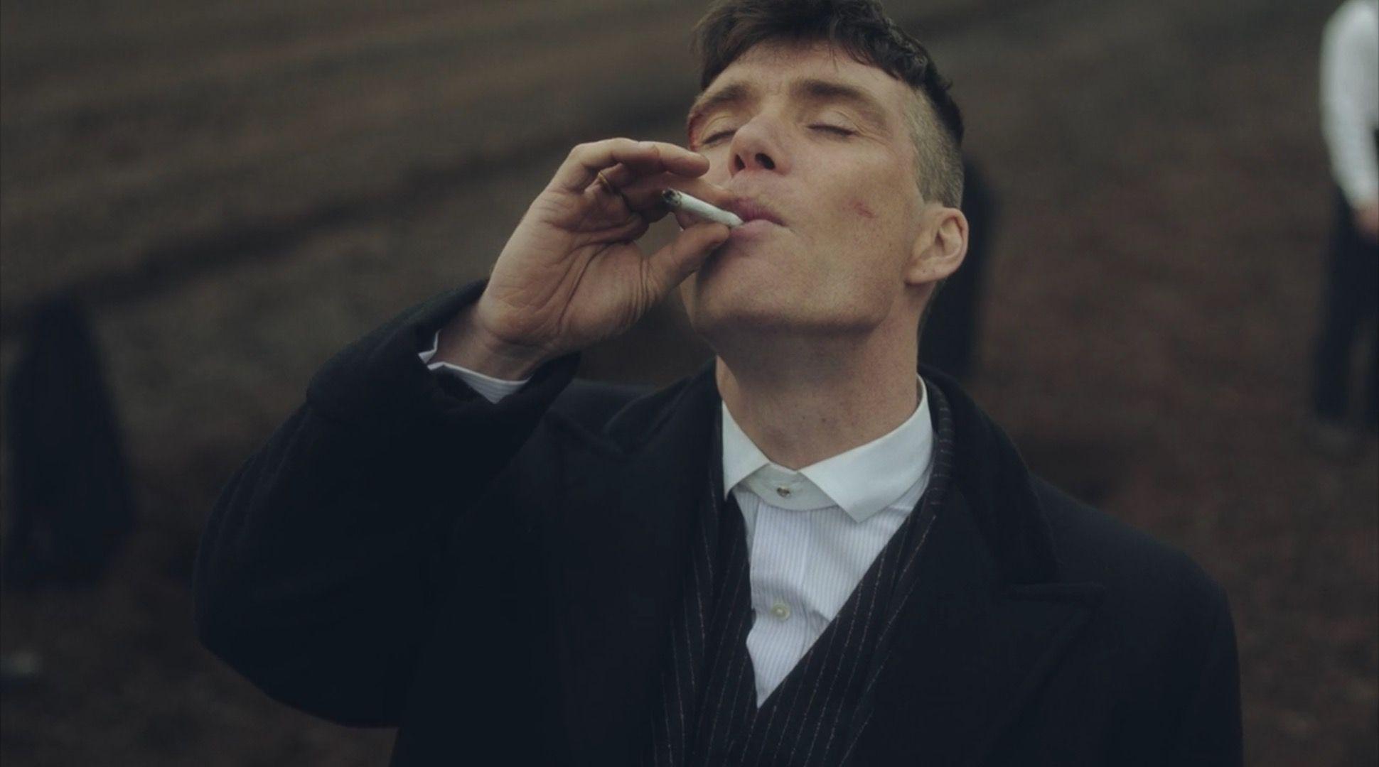 Thomas Shelby Smoking Wallpapers - Wallpaper Cave