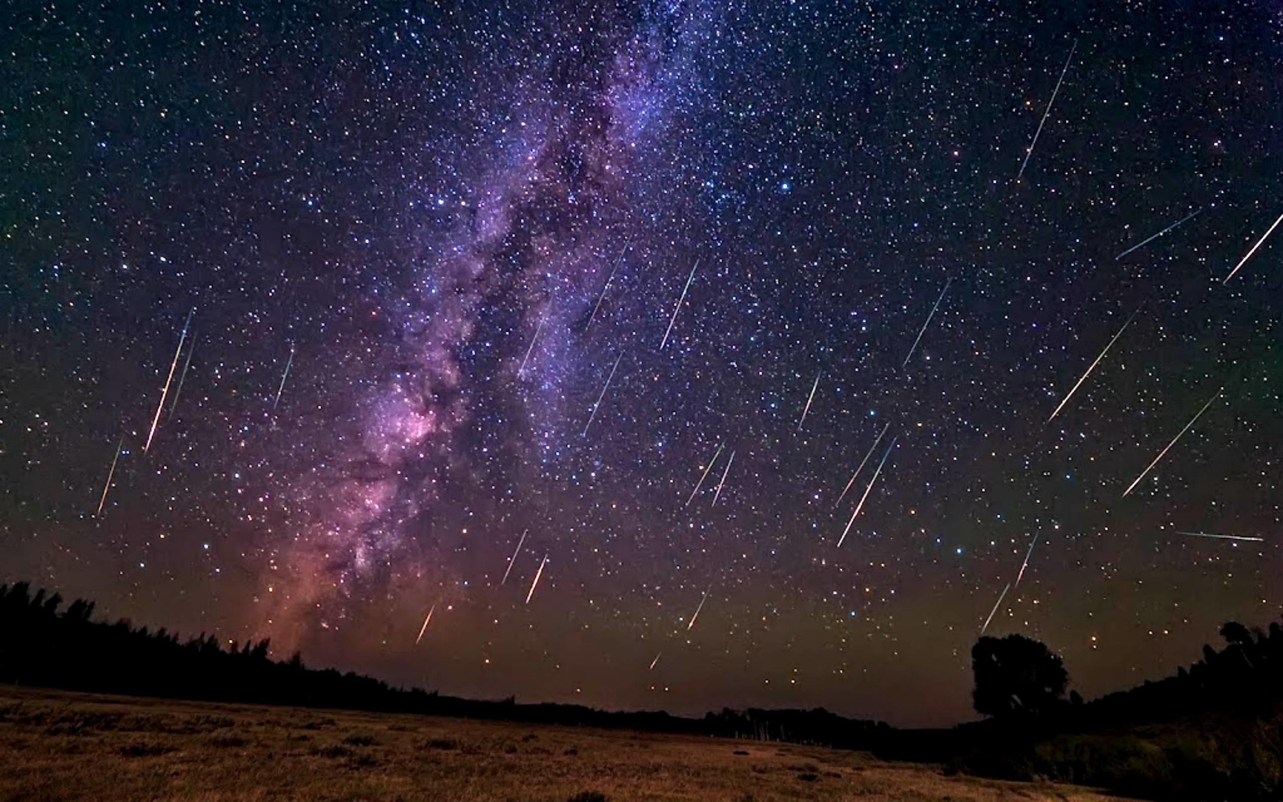 Meteor Shower Wallpaper