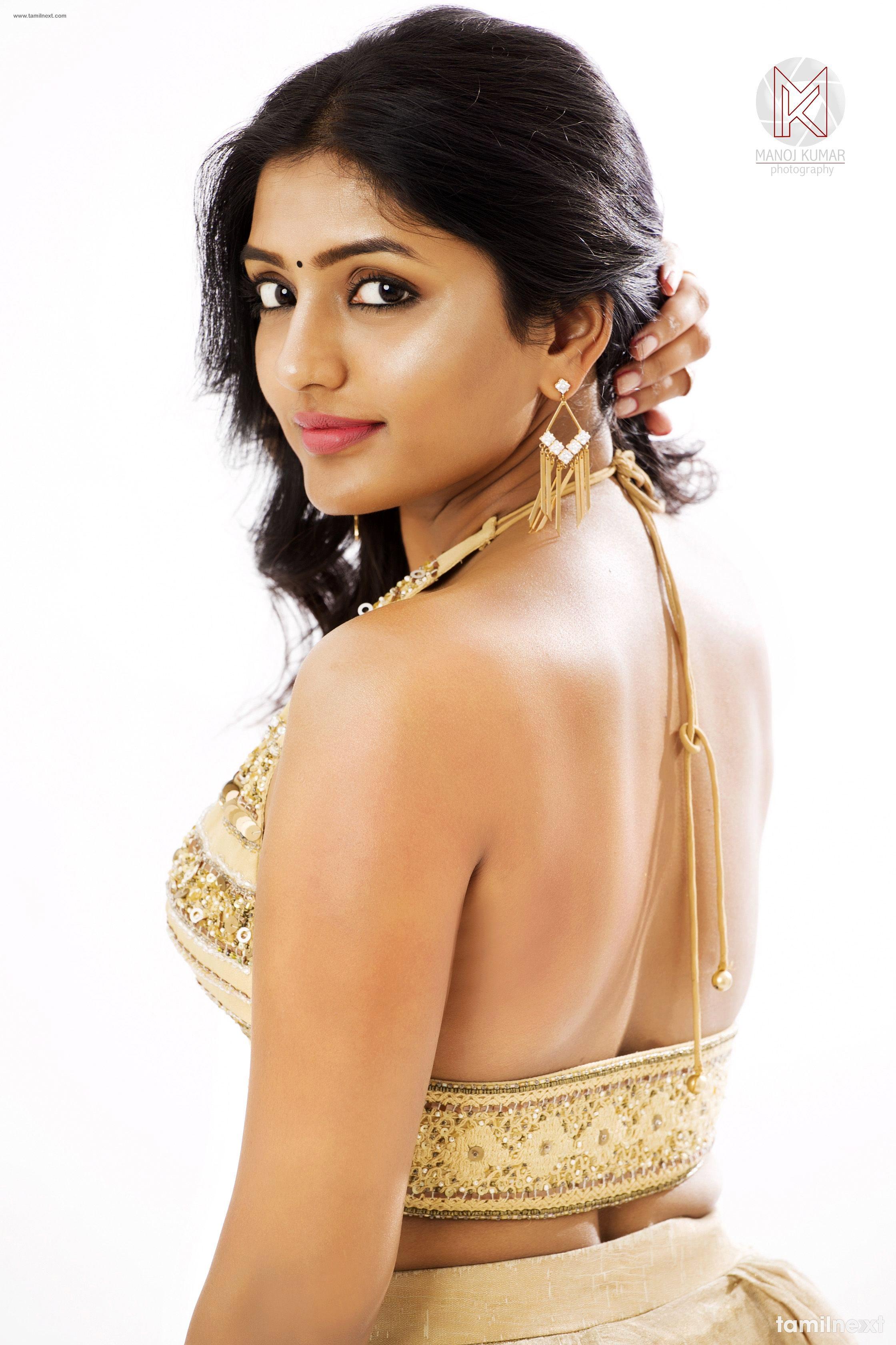 Actress Eesha Rebba Hot Photohoot HD Stills