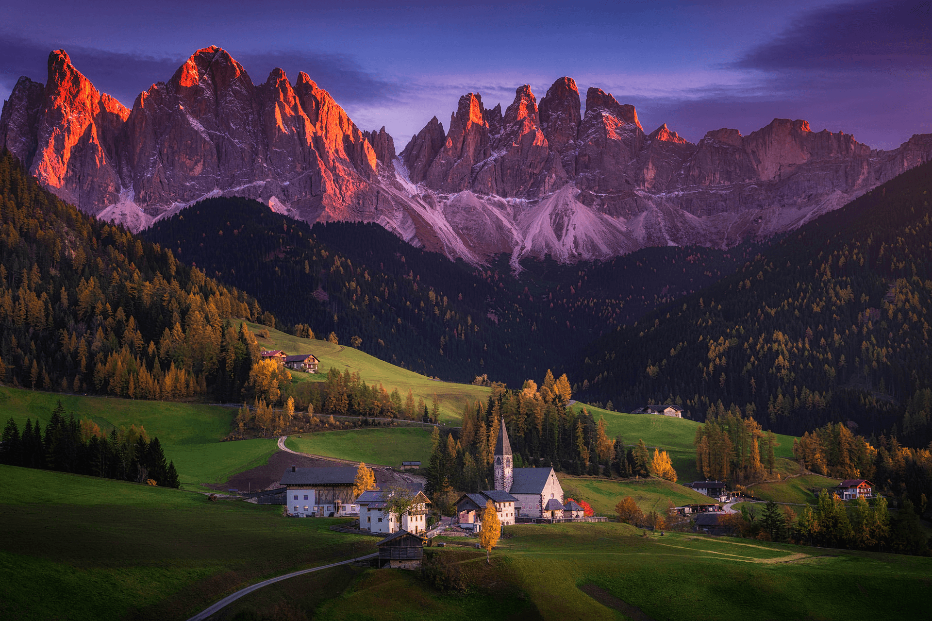 Village in the Italian Alps HD Wallpapers