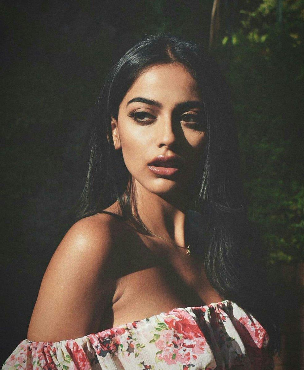 Varun Dhawan Domain Banita Sandhu
