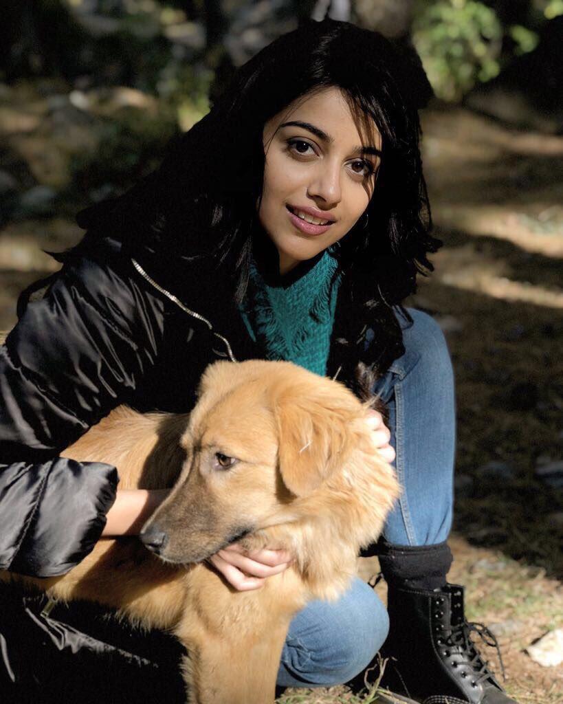 Banita Sandhu Picture girl banita sandhu