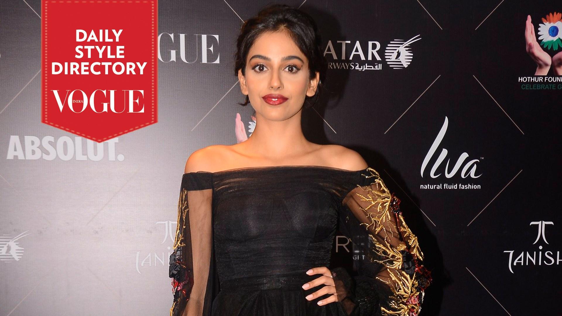 What Aishwarya Rai Bachchan And Banita Sandhu Wore On 01 08 2018