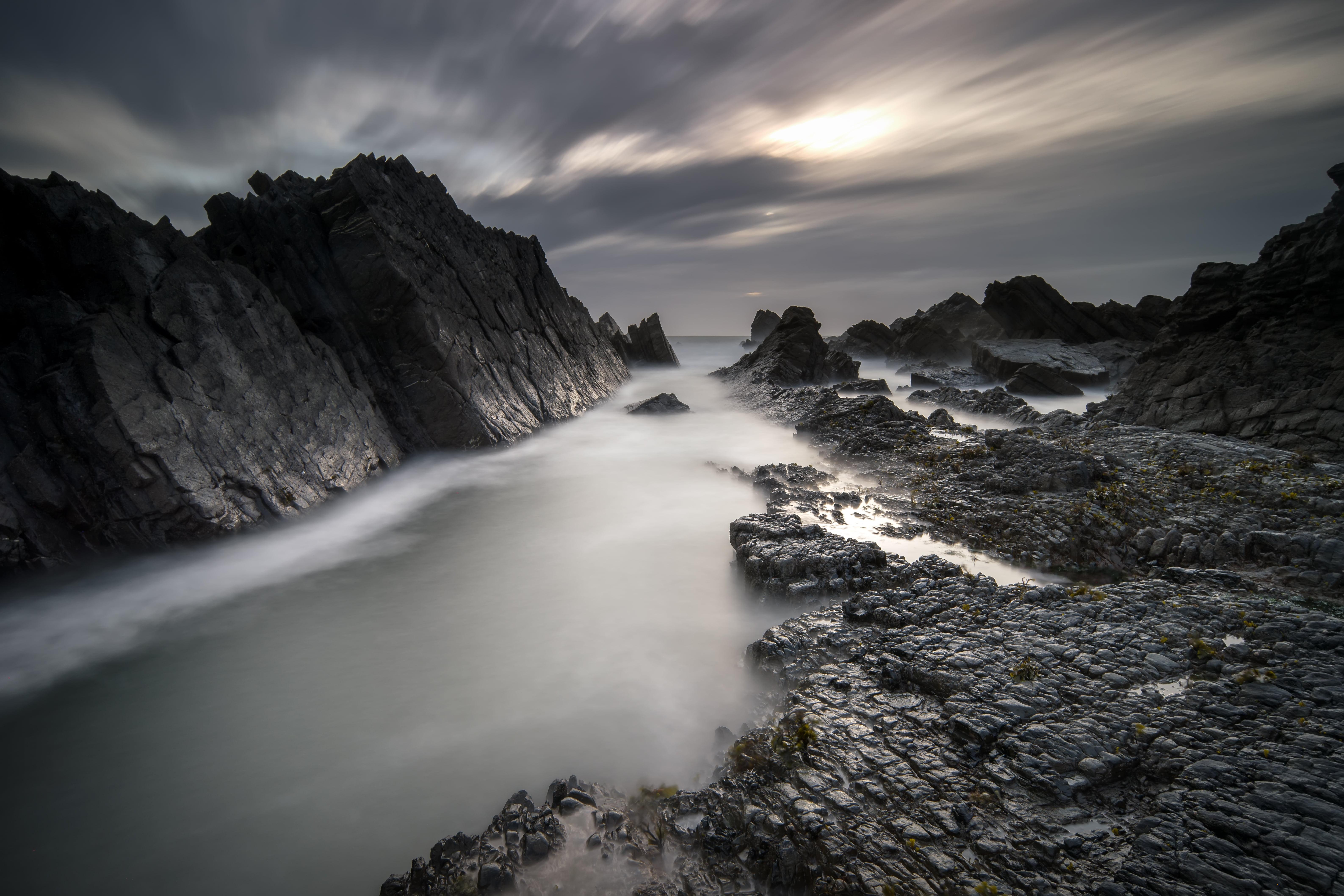 Body of water under gray clouds during daytime, devon HD