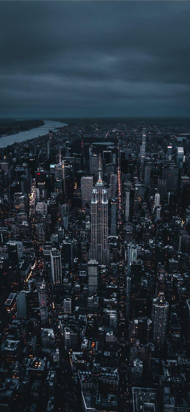 Empire State Building iPhone X wallpaper #night #light #sky