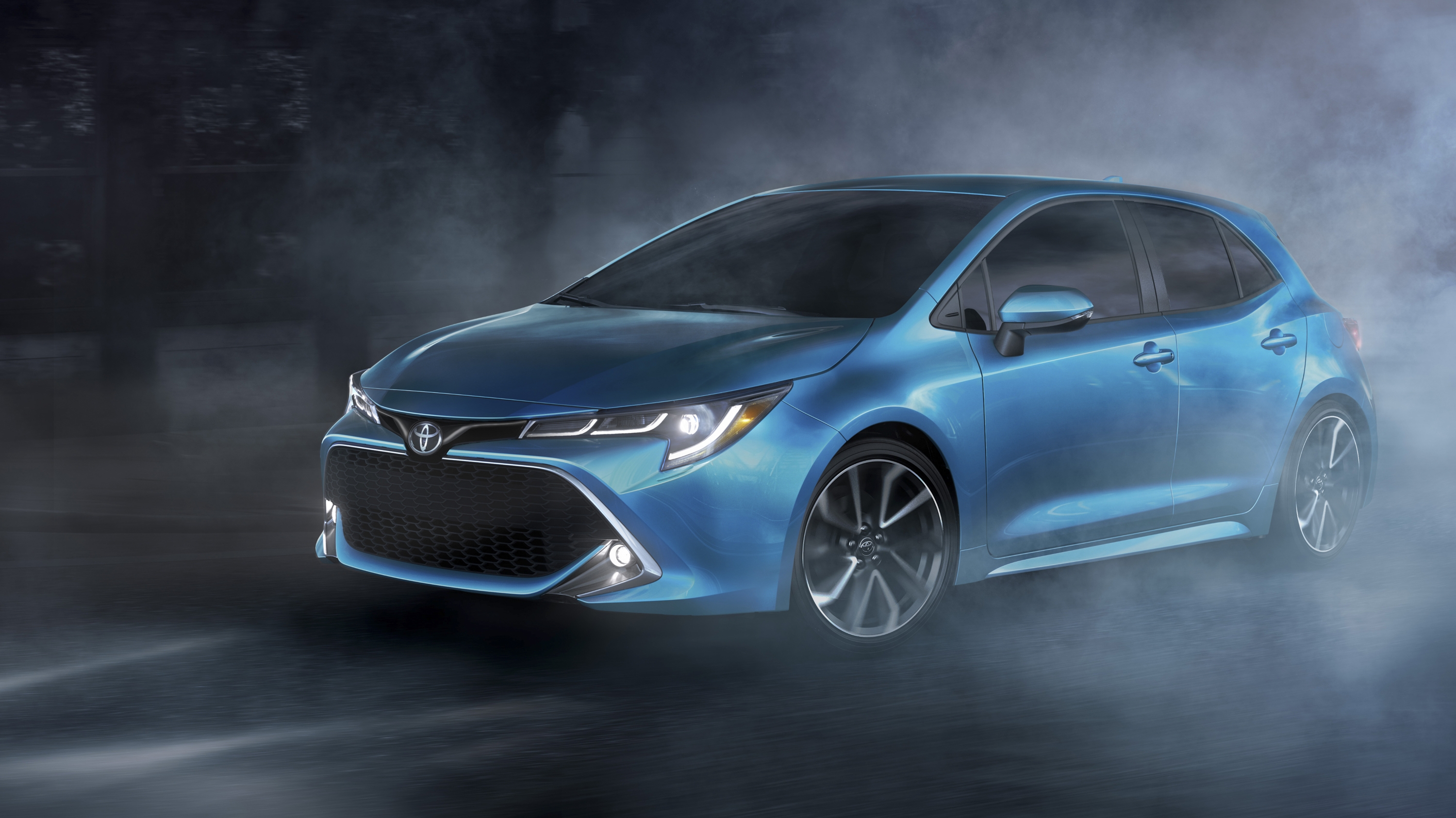 Toyota Corolla Hatchback Picture, Photo, Wallpaper