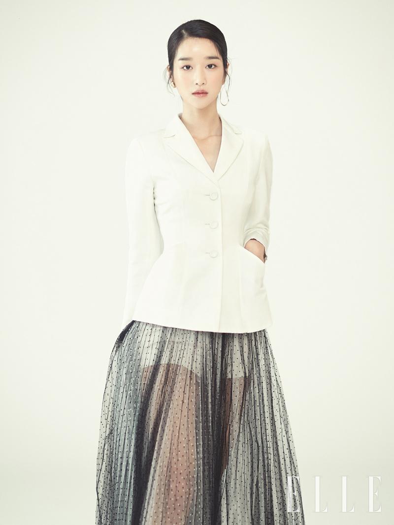 Actress Seo YeJi Is Elegant In Photohoot For The Magazine