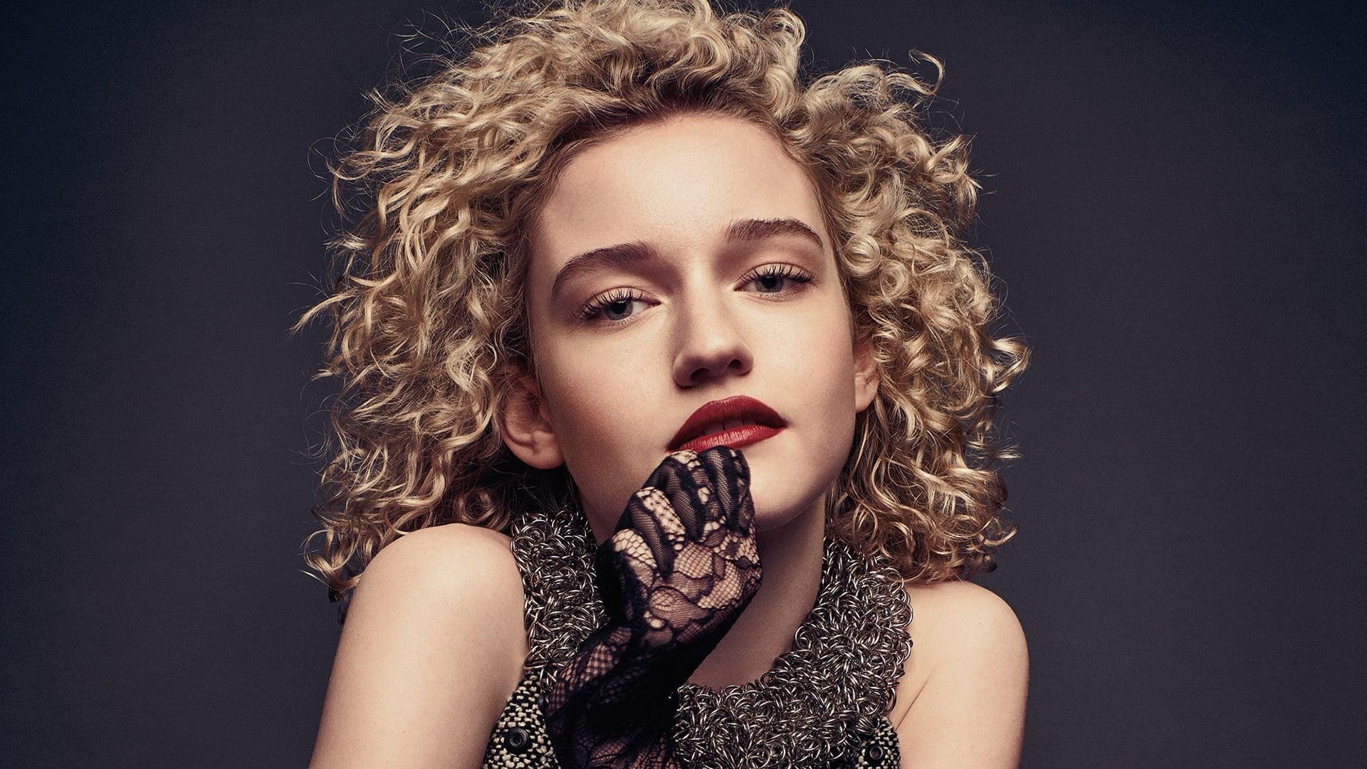 Julia Garner Wallpapers - Wallpaper Cave