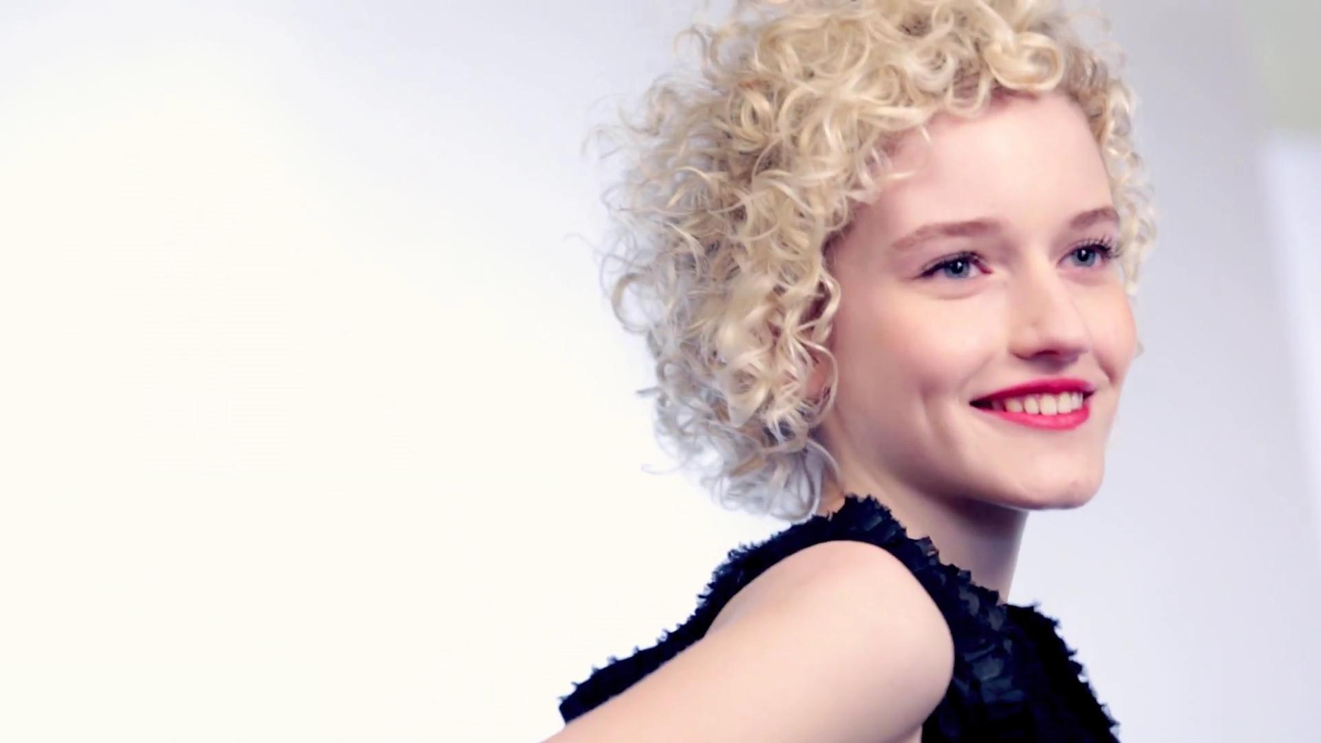 Julia Garner Wallpapers - Wallpaper Cave