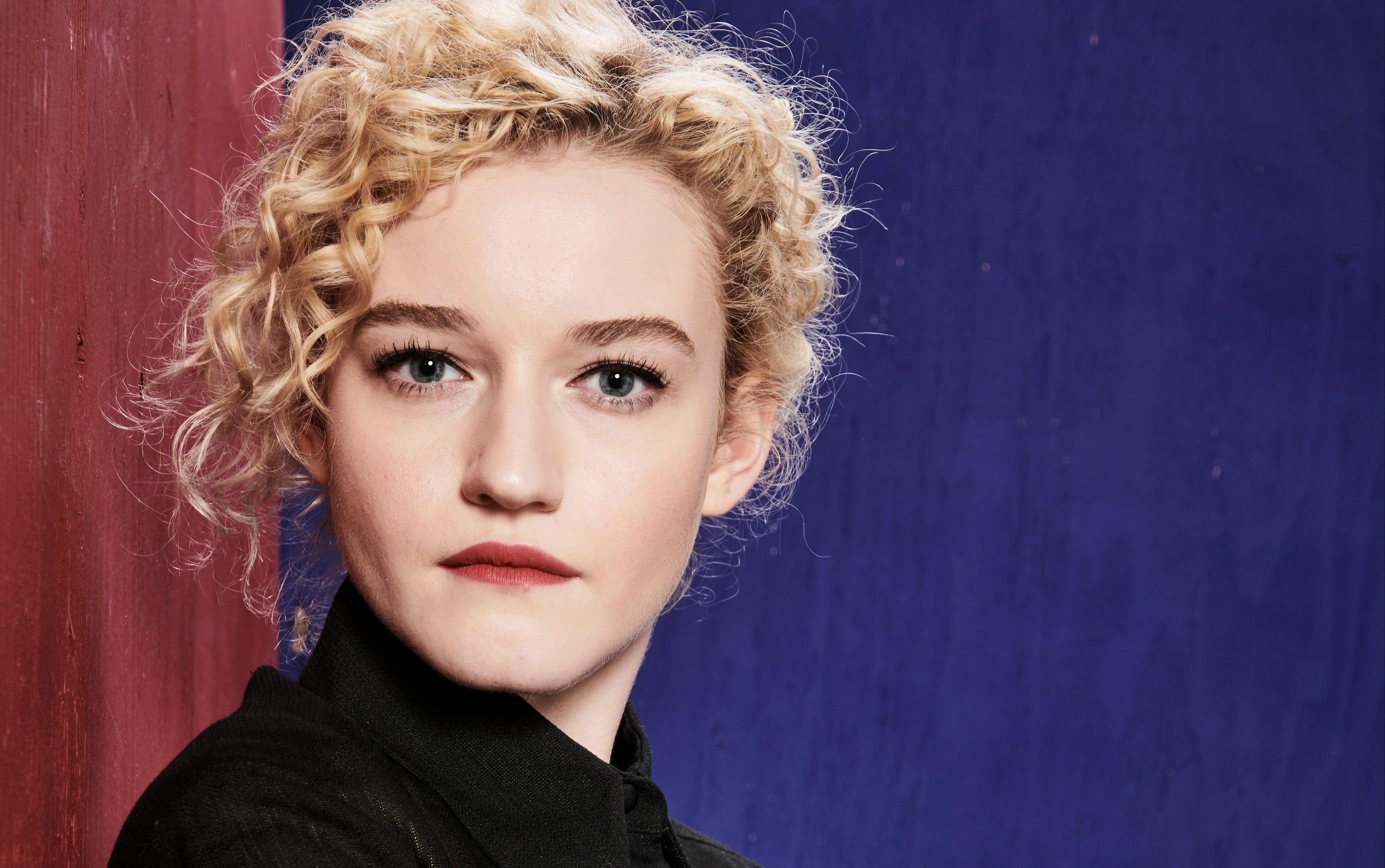 Julia Garner Wallpapers - Wallpaper Cave