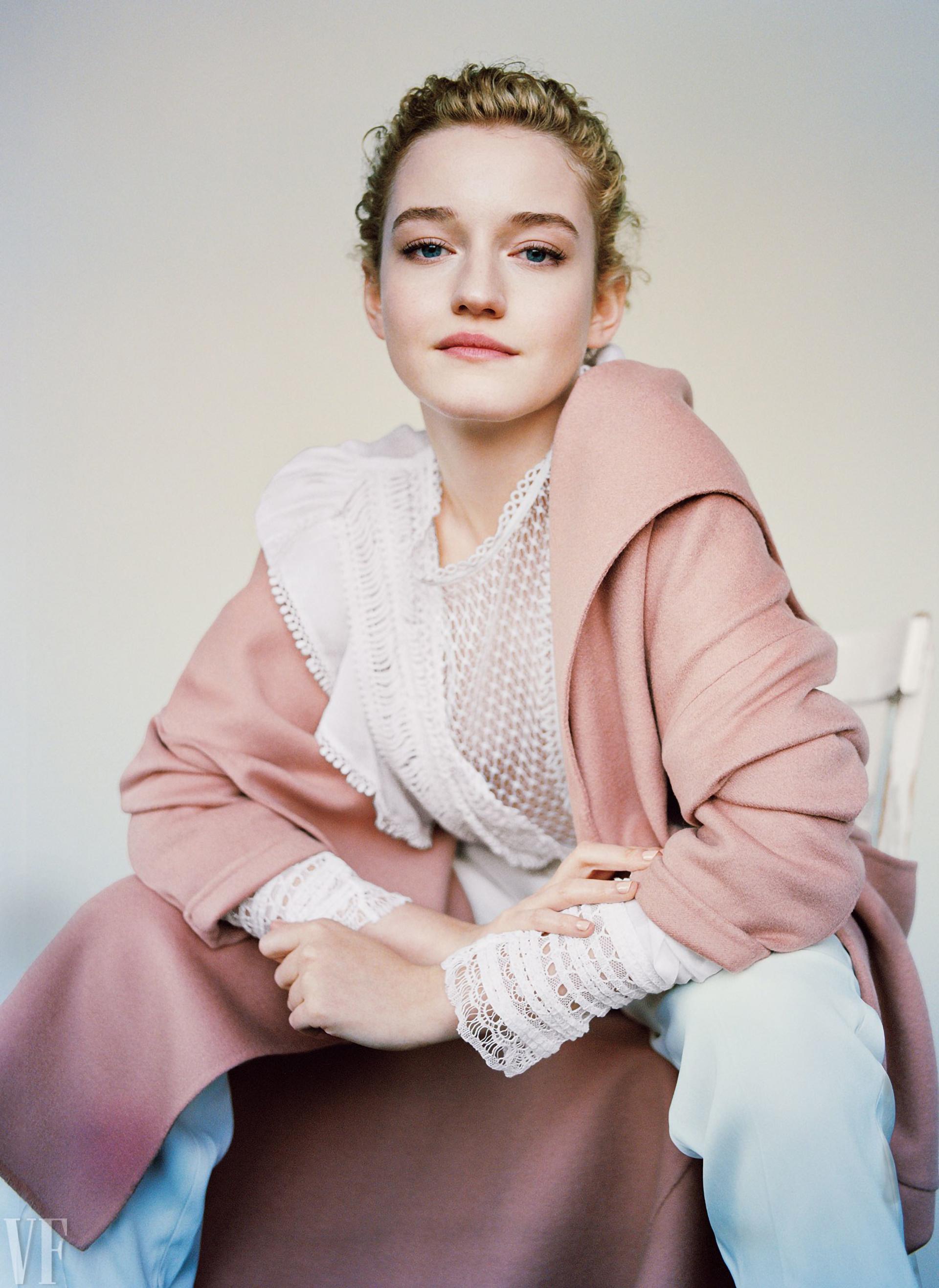 Julia Garner 2019 Wallpaper, HD Celebrities 4K Wallpaper