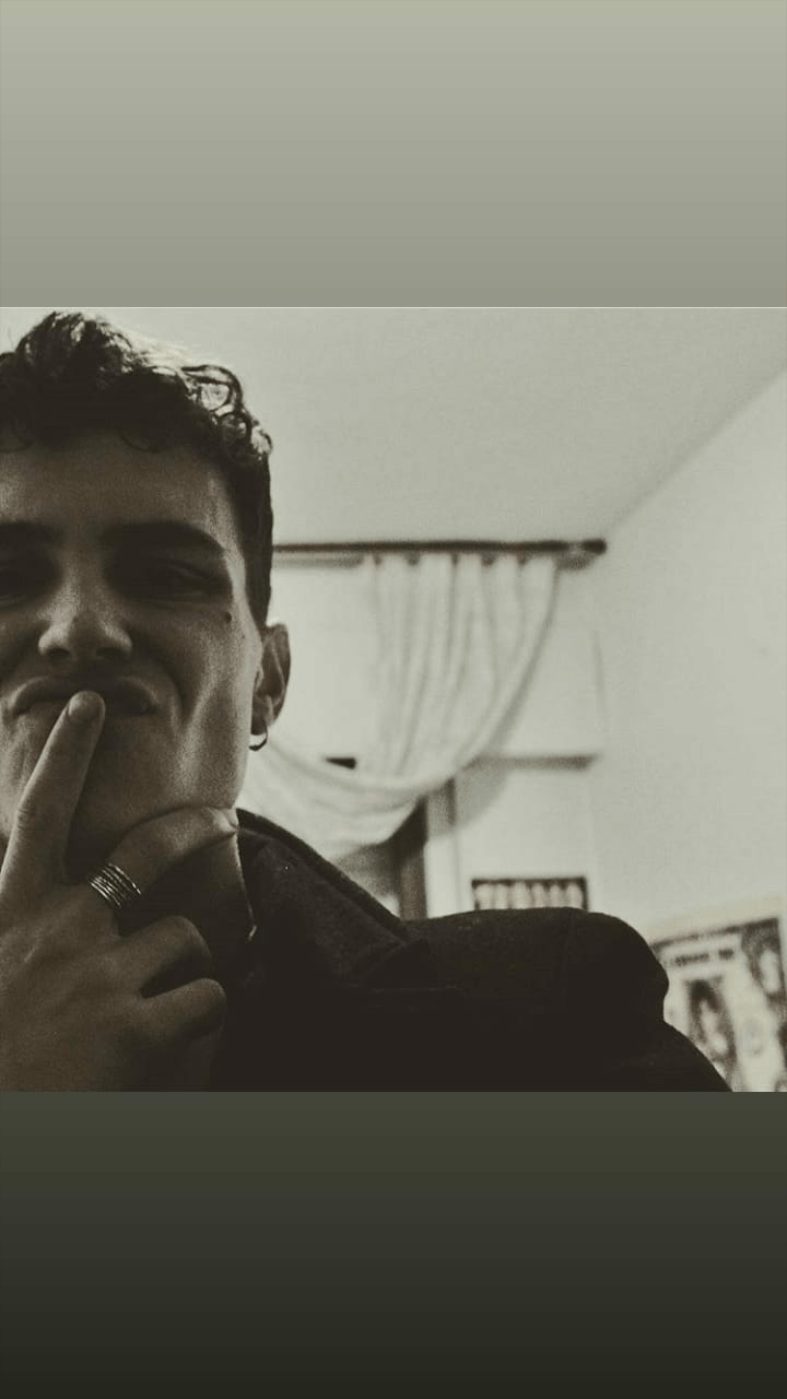 aron piper lockscreens