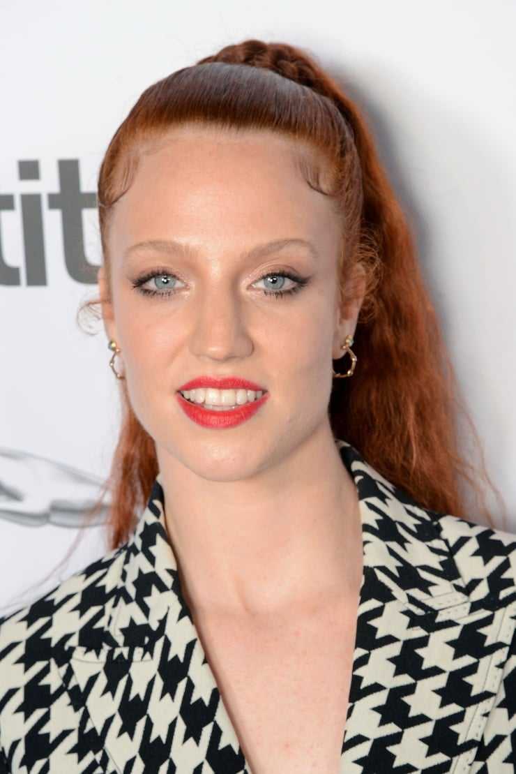 Hot Picture Of Jess Glynne Which Will Make Your Mouth Water