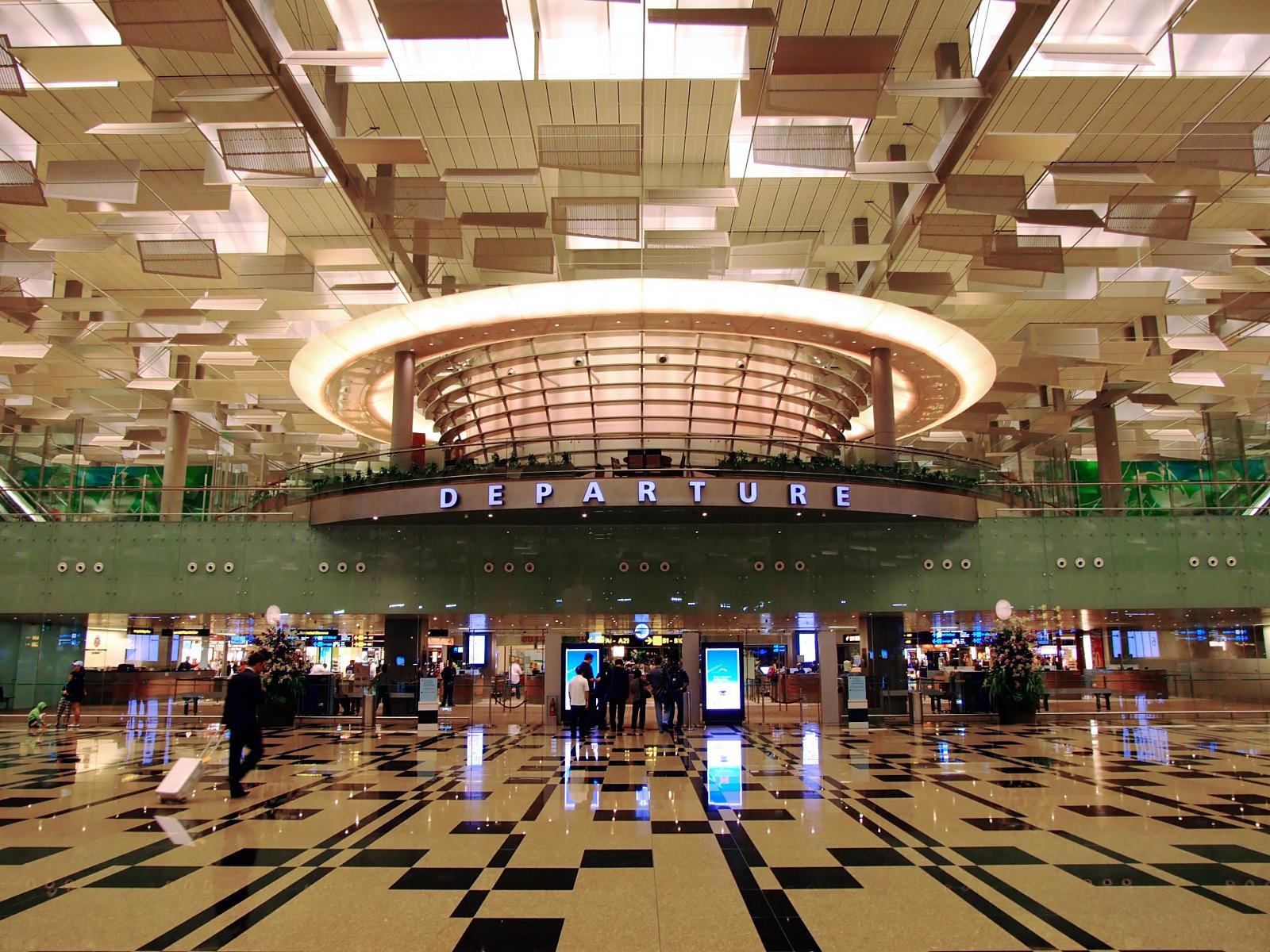 Cool Things You Can Do at Singapore's Changi Airport