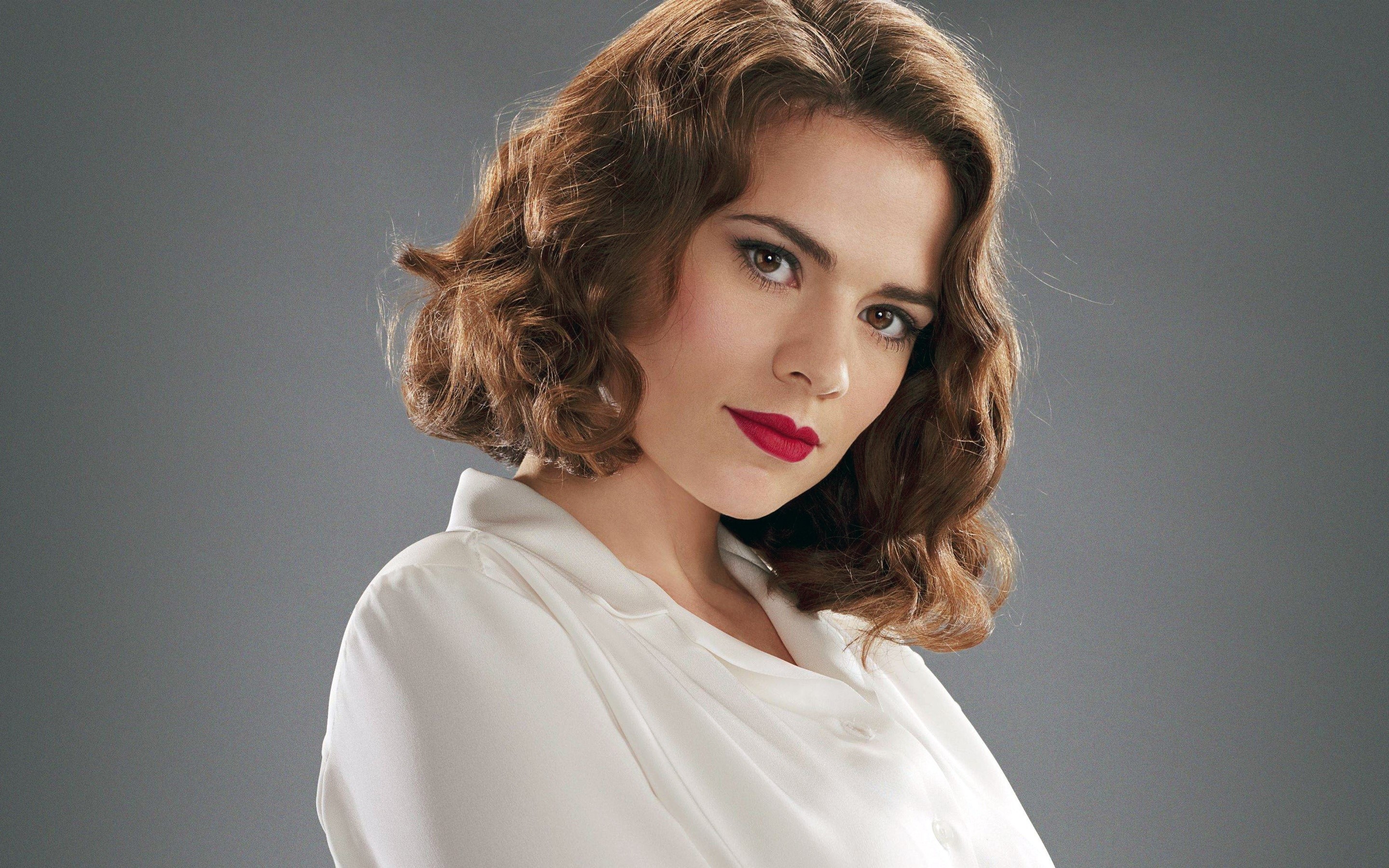 Hayley Atwell as Peggy Carter Wallpaper