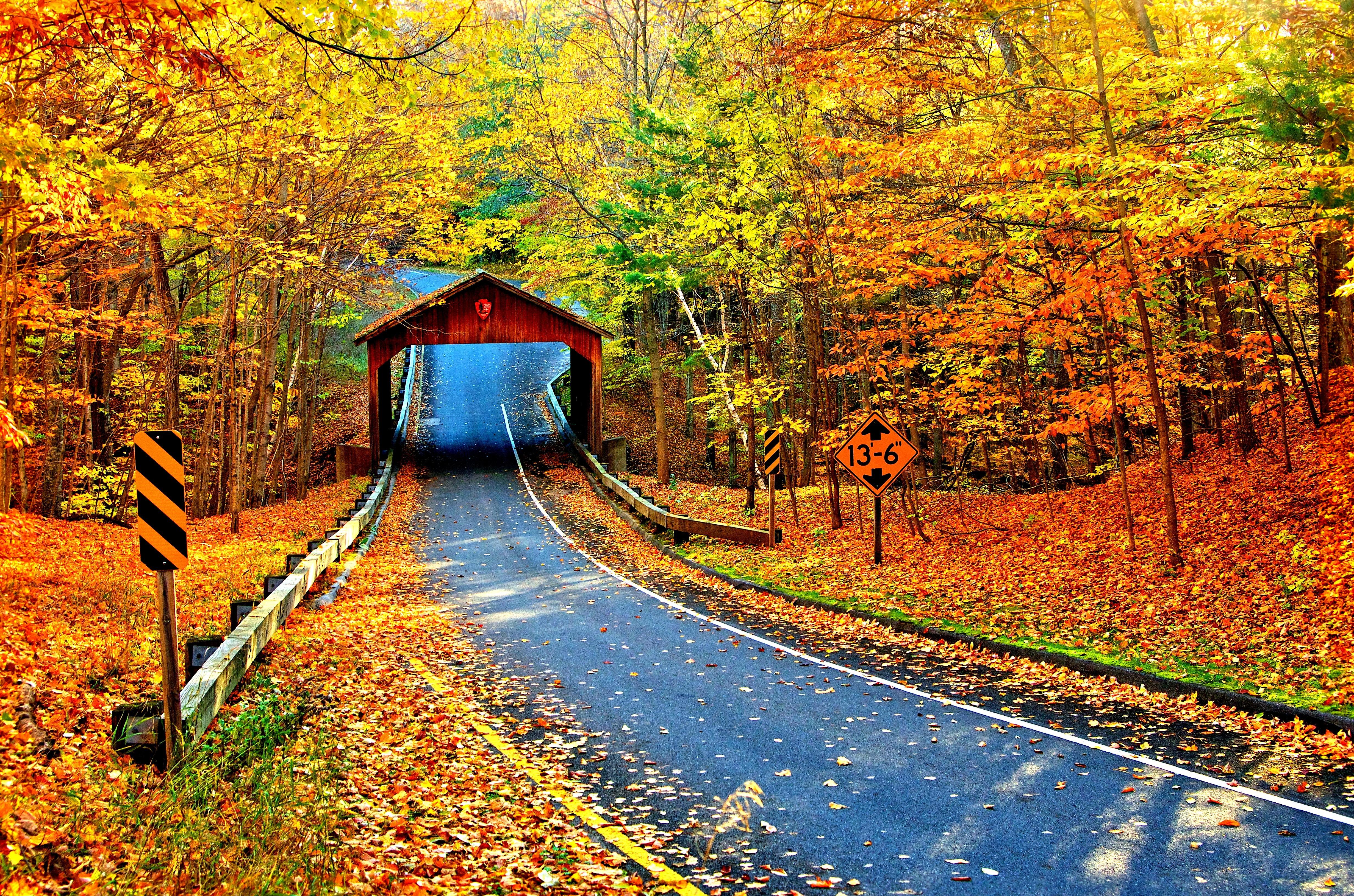 Covered Bridge In Autumn Wallpapers - Wallpaper Cave