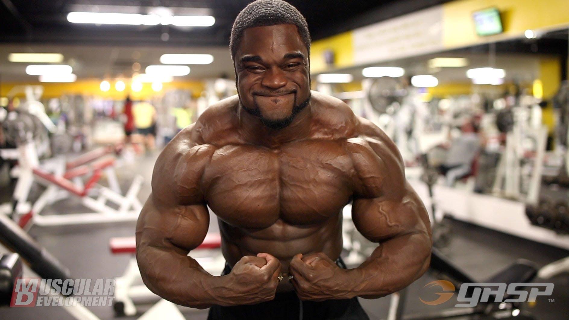 Brandon Curry Trains Chest 4 Weeks Out from the 2014 Arnold