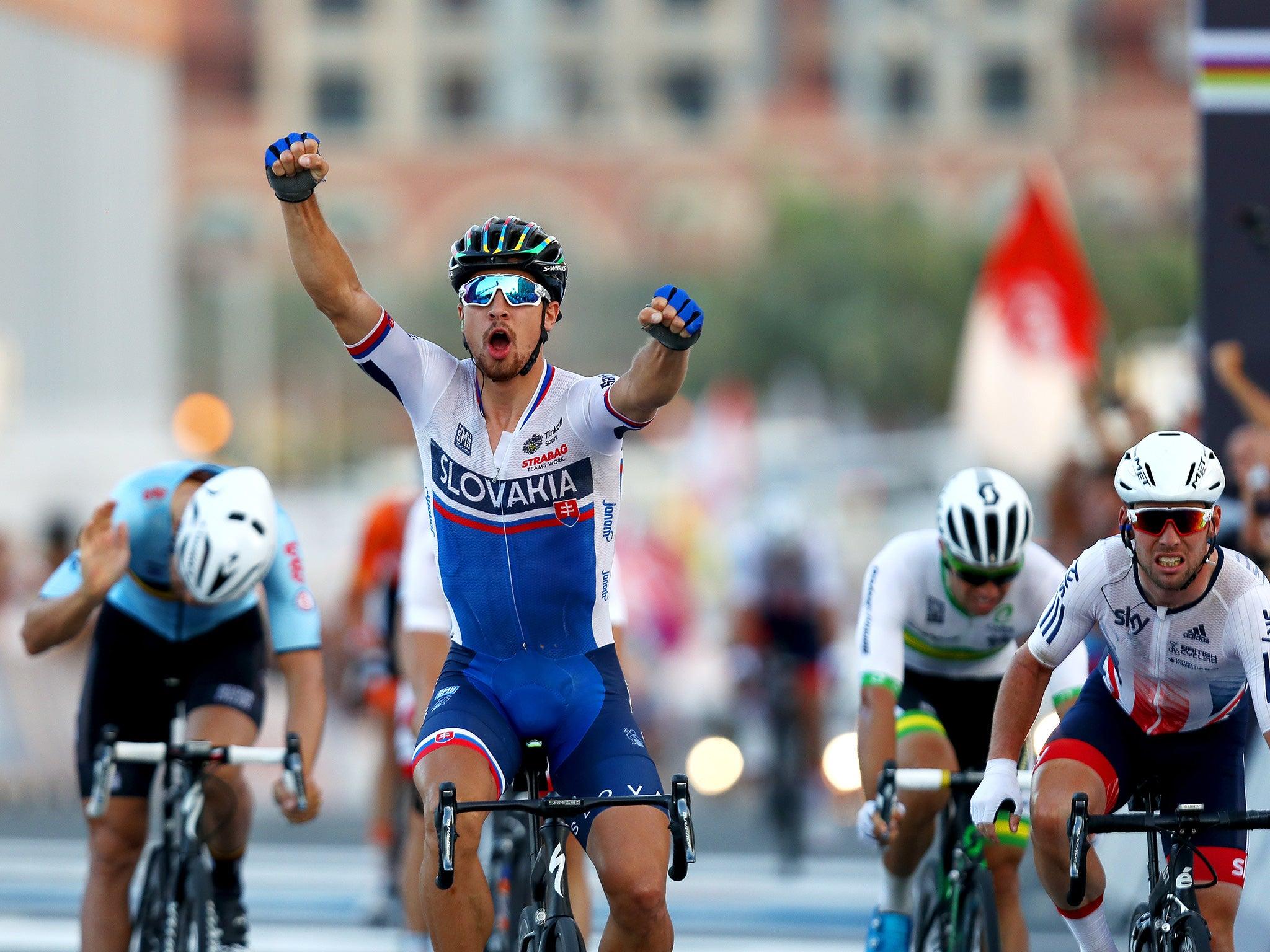 Road World Championships: Mark Cavendish beaten to the line