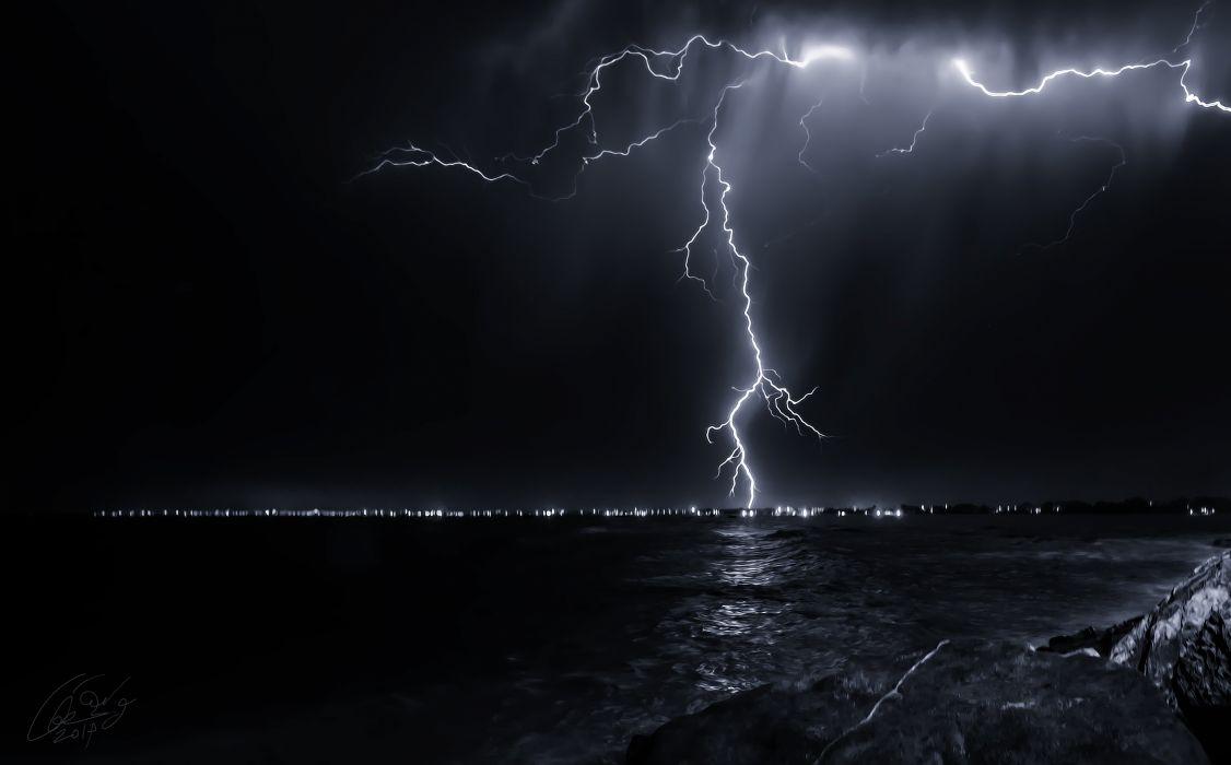 Nature night sky lightning sea ocean storm rain wallpaper