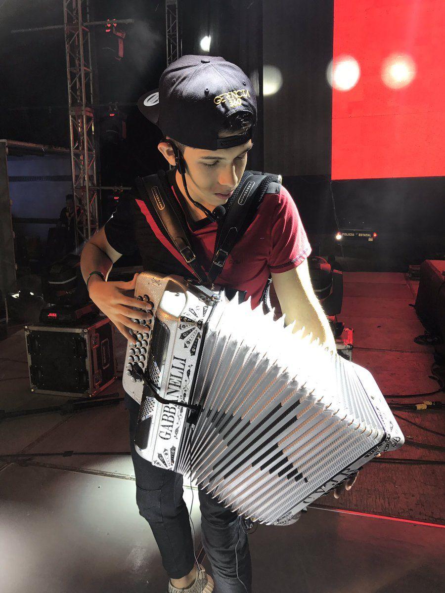 Best Vegas image. Vegas, Cute celebrities