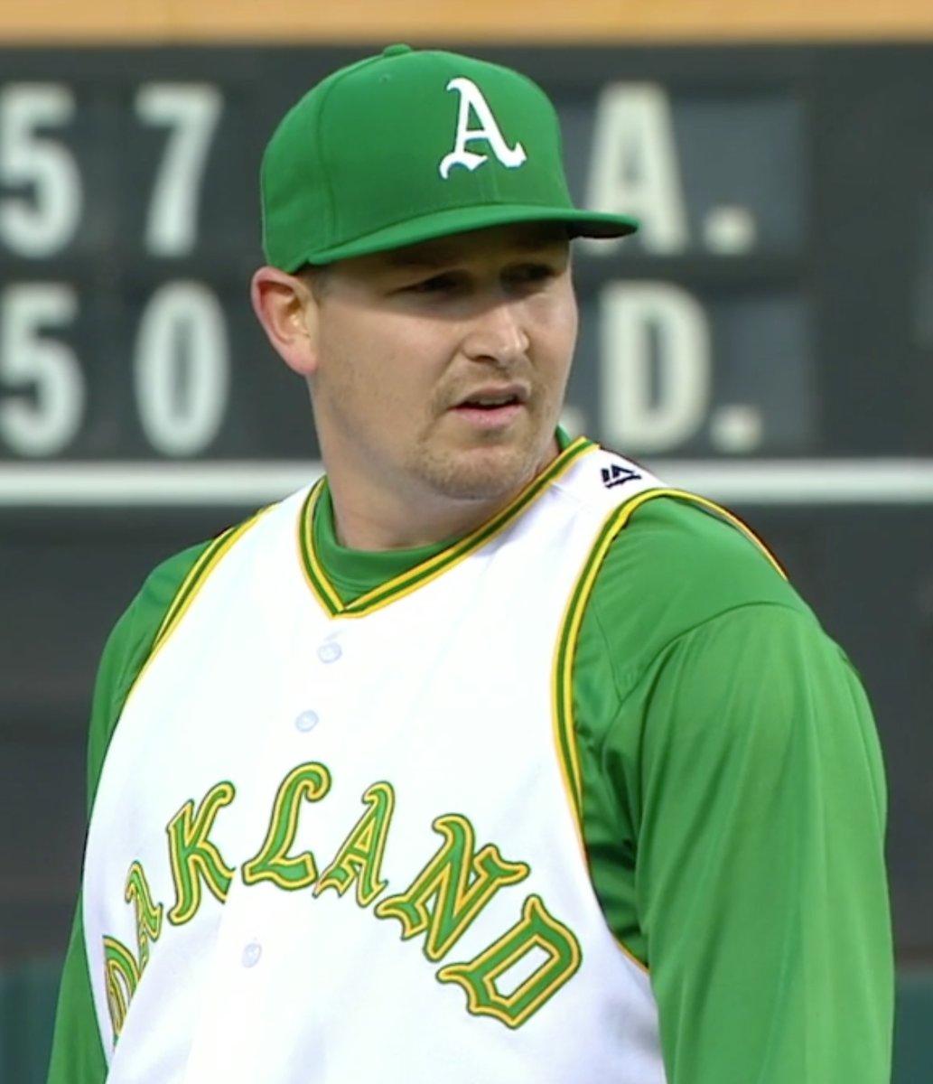 A's and White Sox Wear 1968 Throwback Uniforms