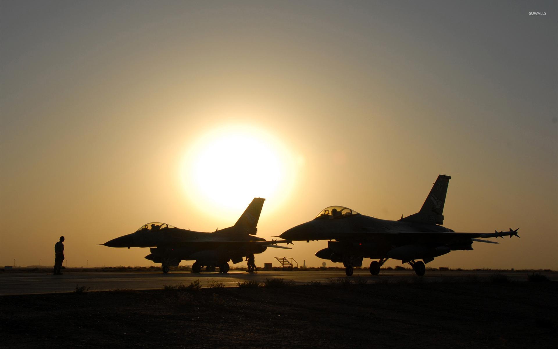 General Dynamics F 16 Fighting Falcon [10] Wallpaper