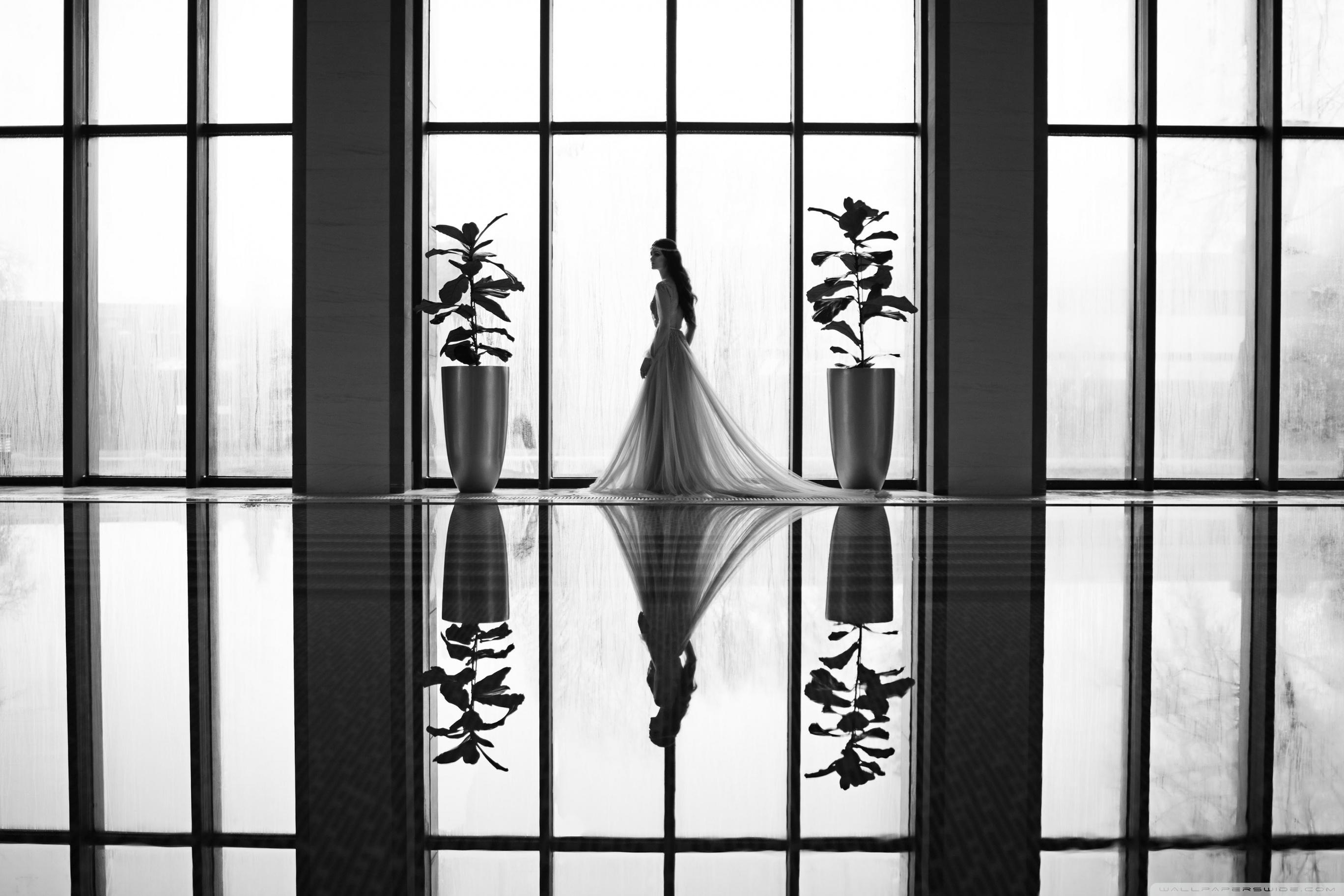 Bride Pool Reflection Black And White Wallpaper