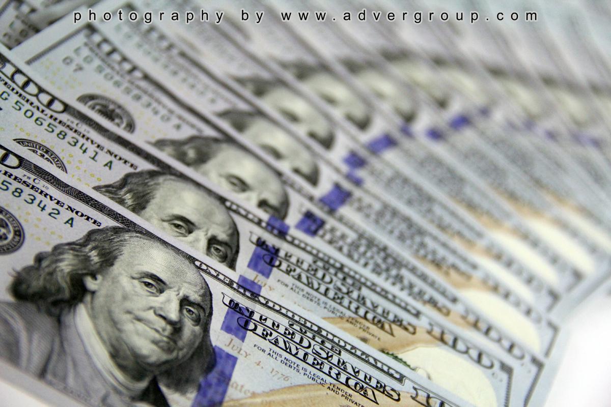 100 Dollar Bill Coloring Page : Dollar bills frame stock image. Image of cash, exchange / These printable coloring sheets of denominations $1, $2, $5, $10, $20, and $100 .