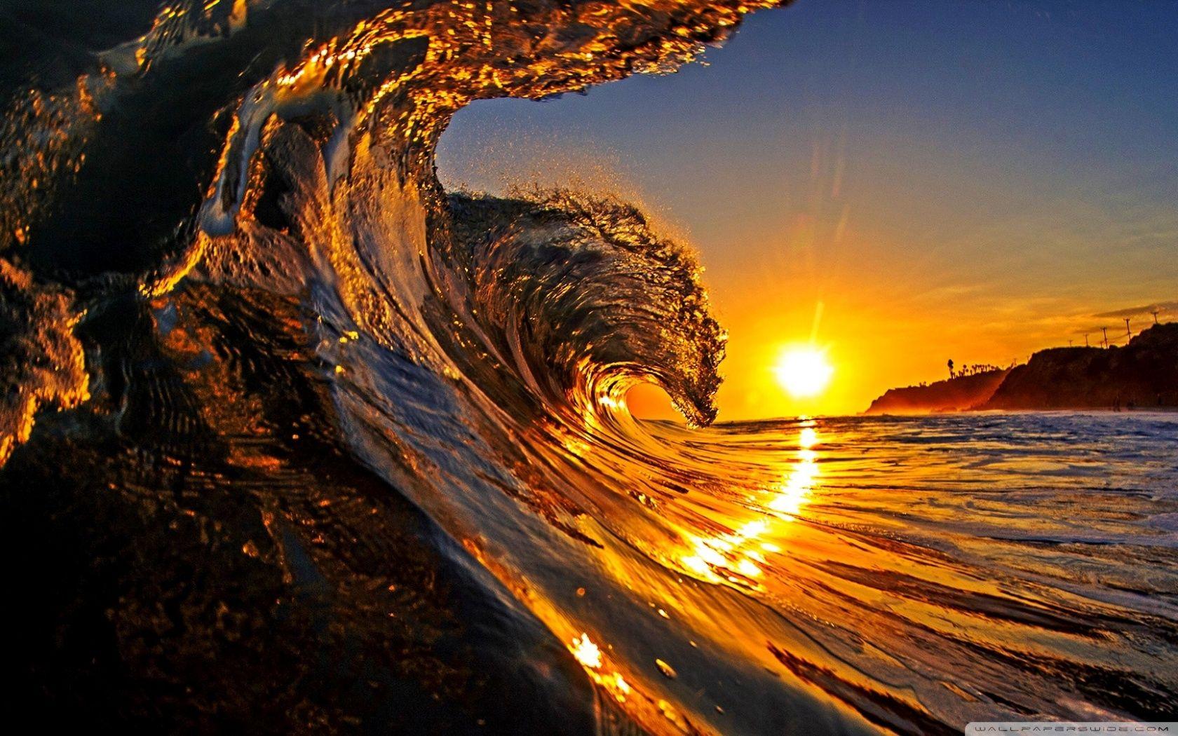 Sunset Wave Wallpaper