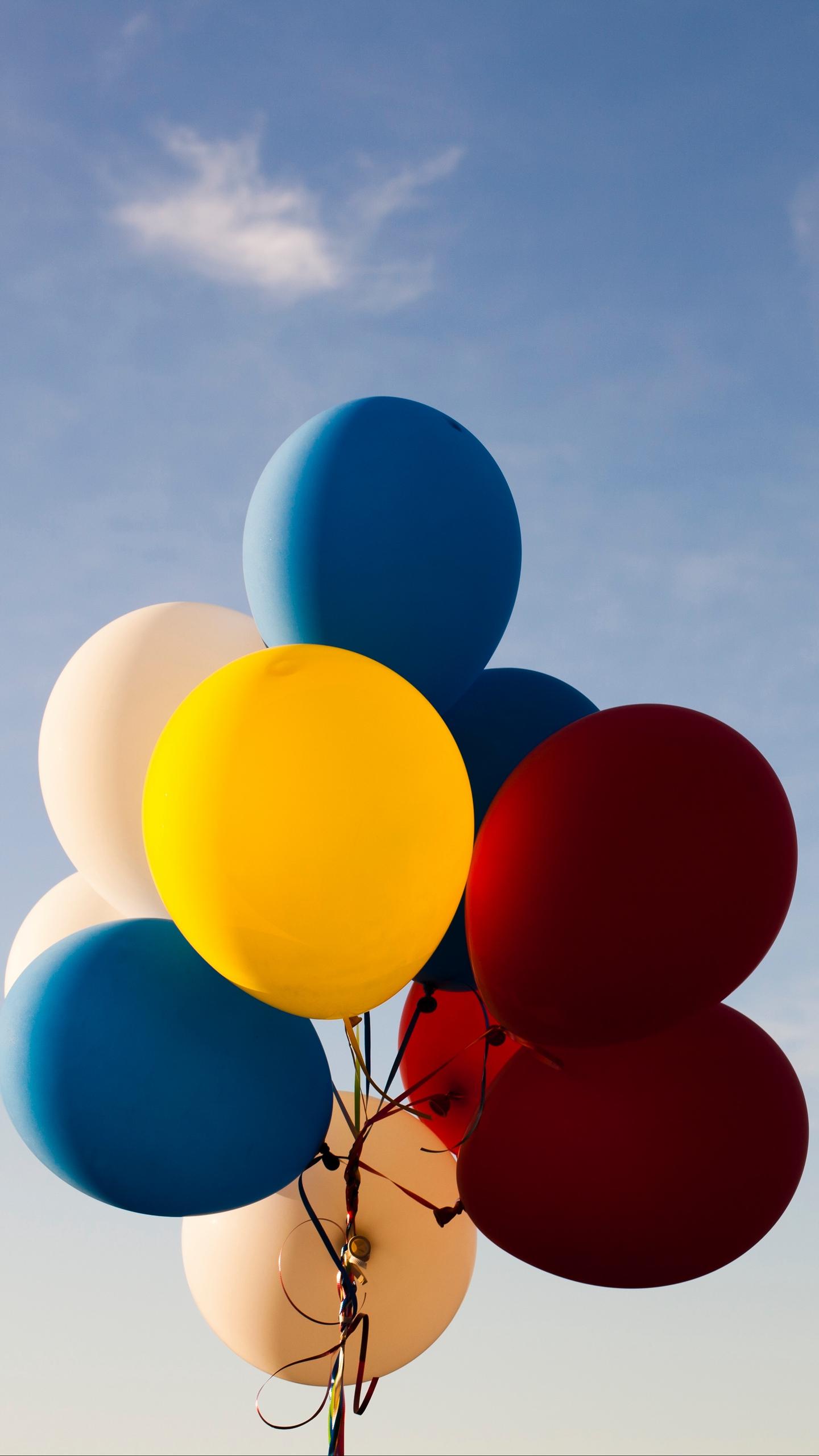 Download wallpaper 1440x2560 balloons, sky, colorful qhd