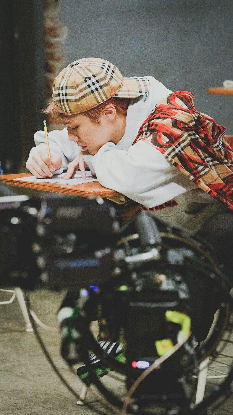 PENTAGON Jinho. Pentagon. Pentagon members