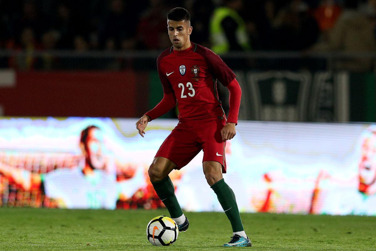 Report: Joao Cancelo's deal with Juventus will be a straight