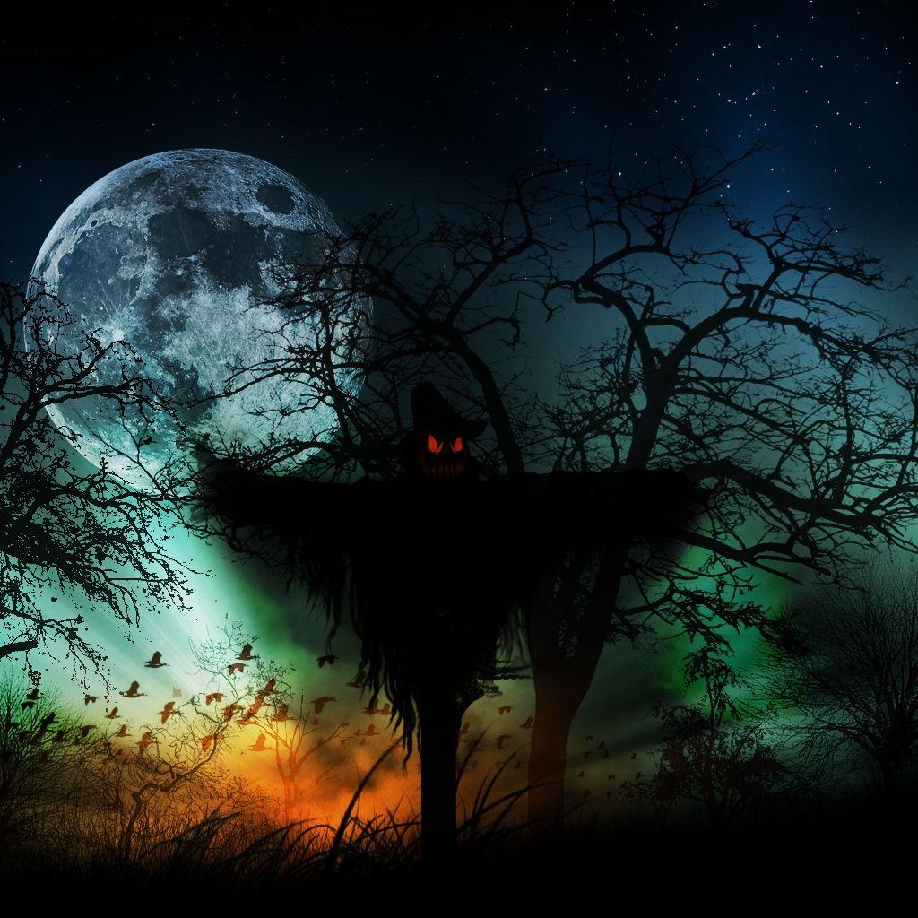 Creepy Scarecrow. Horror Creepy Moon Silhouette Scarecrow