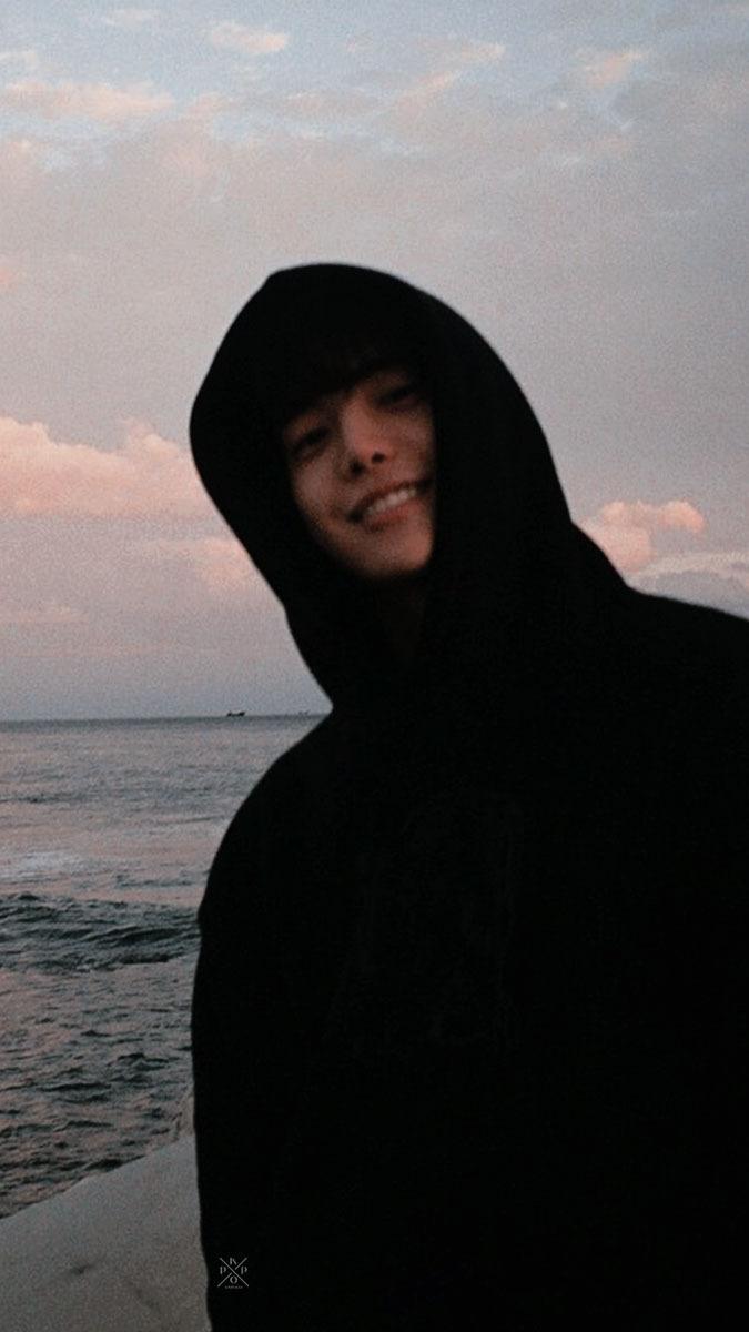 jaewon lockscreen Tumblr posts