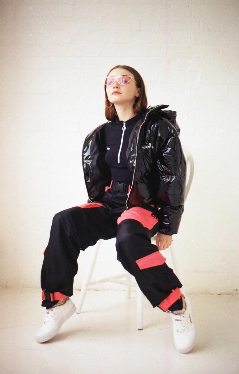 Jessica Barden wallpaper