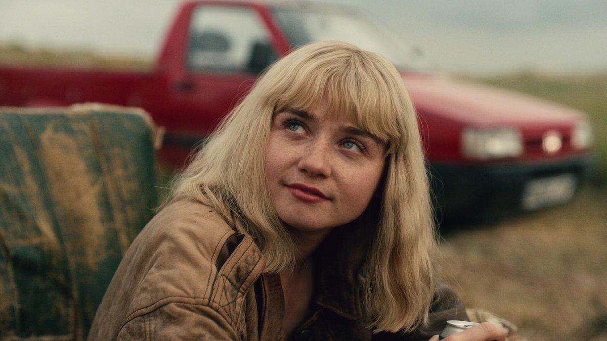 Best of Jessica Barden's blonde hair is
