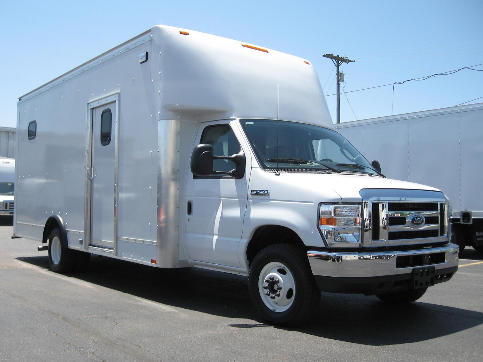NON AMORED SWAT TRUCK. BUSH SPECIALTY VEHICLES