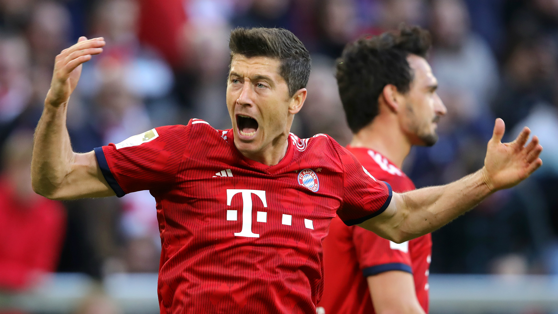 Bayern Munich 5 Borussia Dortmund 0: Lewandowski double