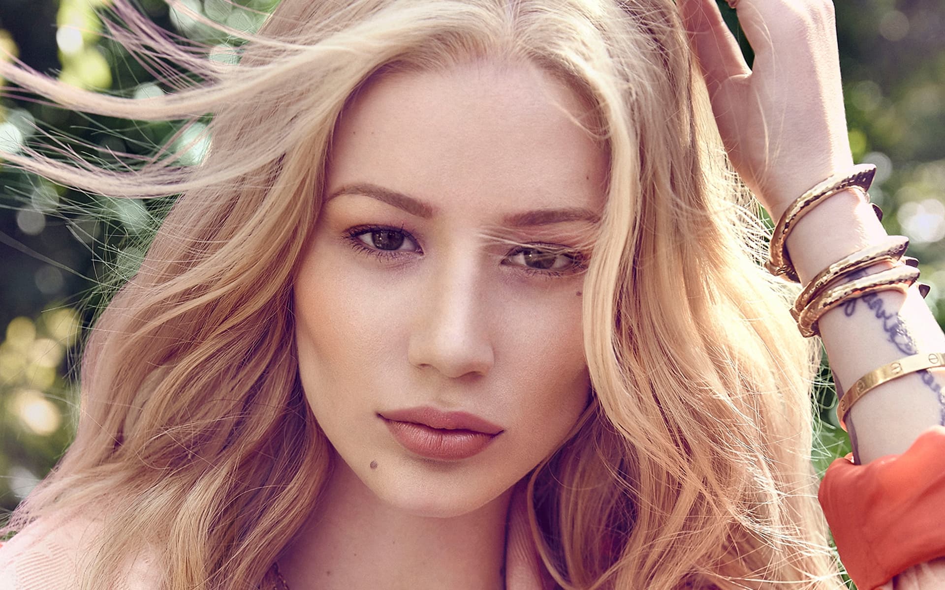 Iggy Azalea HD Wallpaper