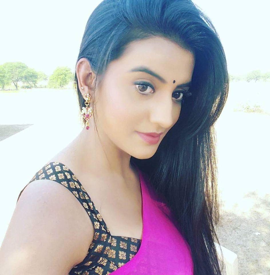 Akshara Singh Pictures Wallpaper And Best Photo Gallery Hot Sex Picture