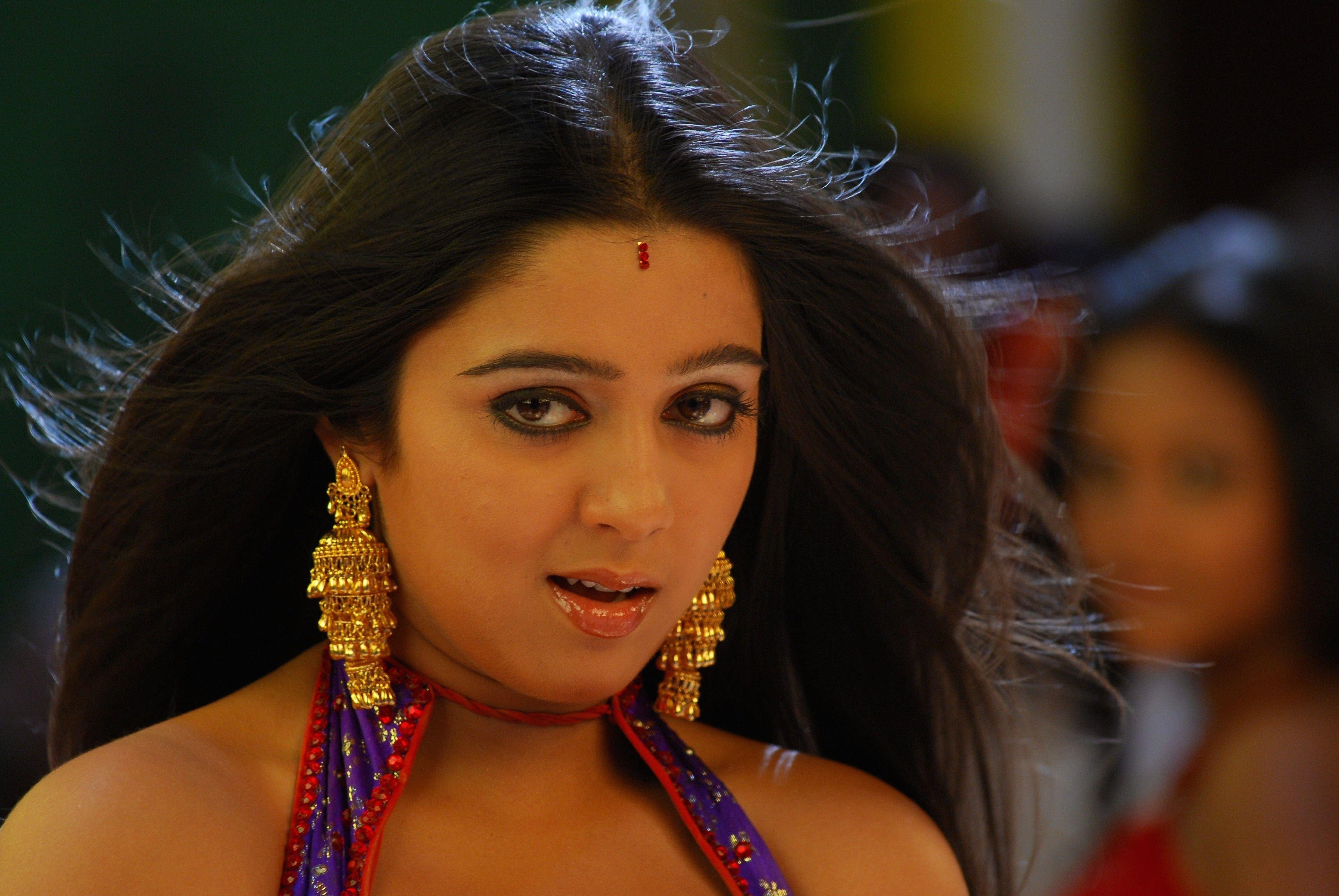 Charmi Kaur wallpaperx2592