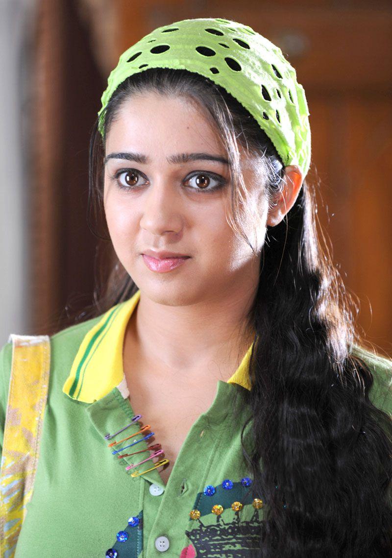 Charmi Kaur Actress Photo, Charmy Kaur image Stills Gallery